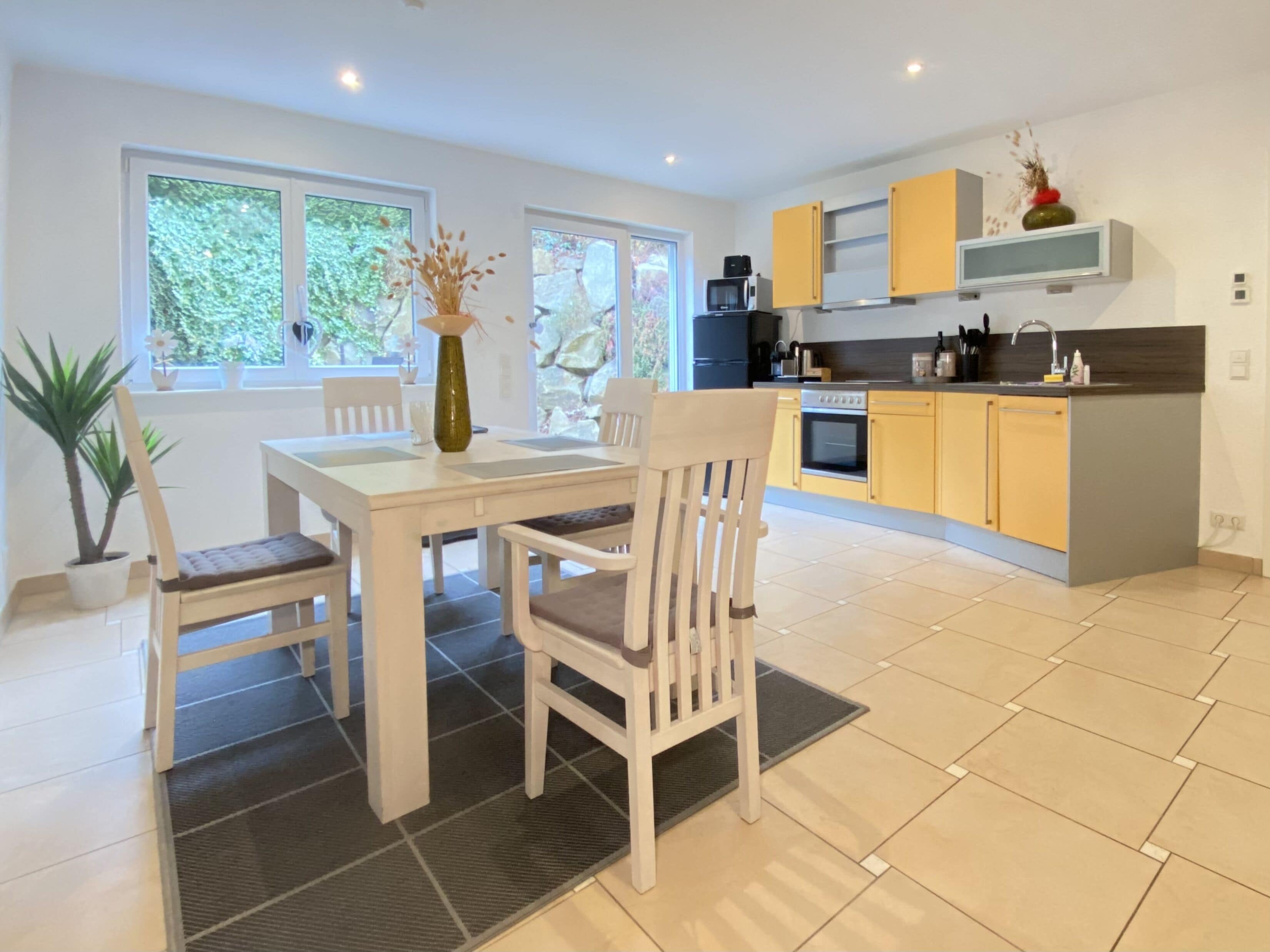 2.5 room app. for 4, 70 sqm, private terrace, 2 parking spaces.