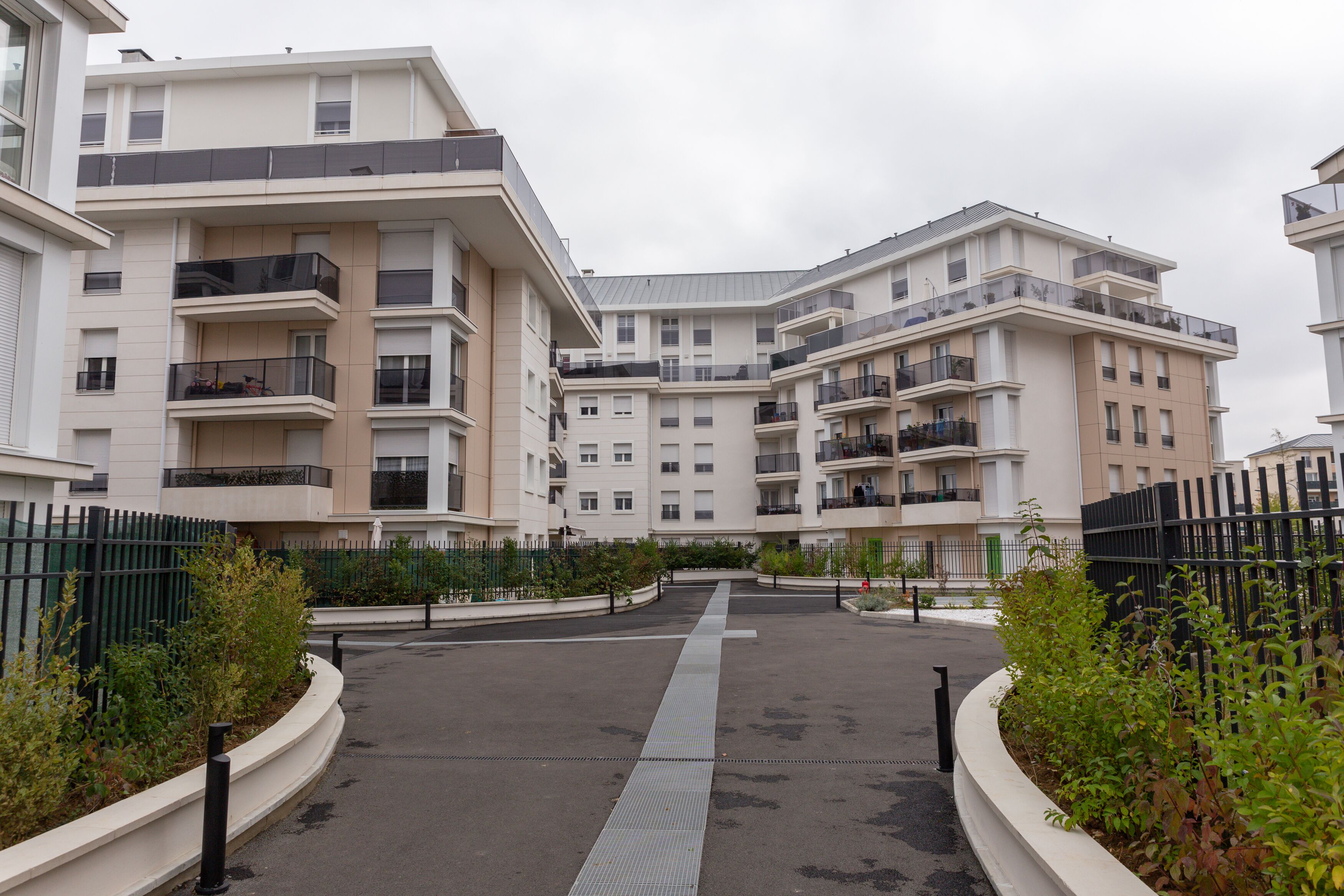 La vie en rose - Near Paris/CDG/Bourget/Parc expo Villepinte