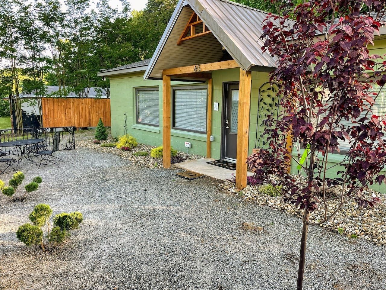 Charming Studio Getaway Near TIEC, Tryon & Landrum