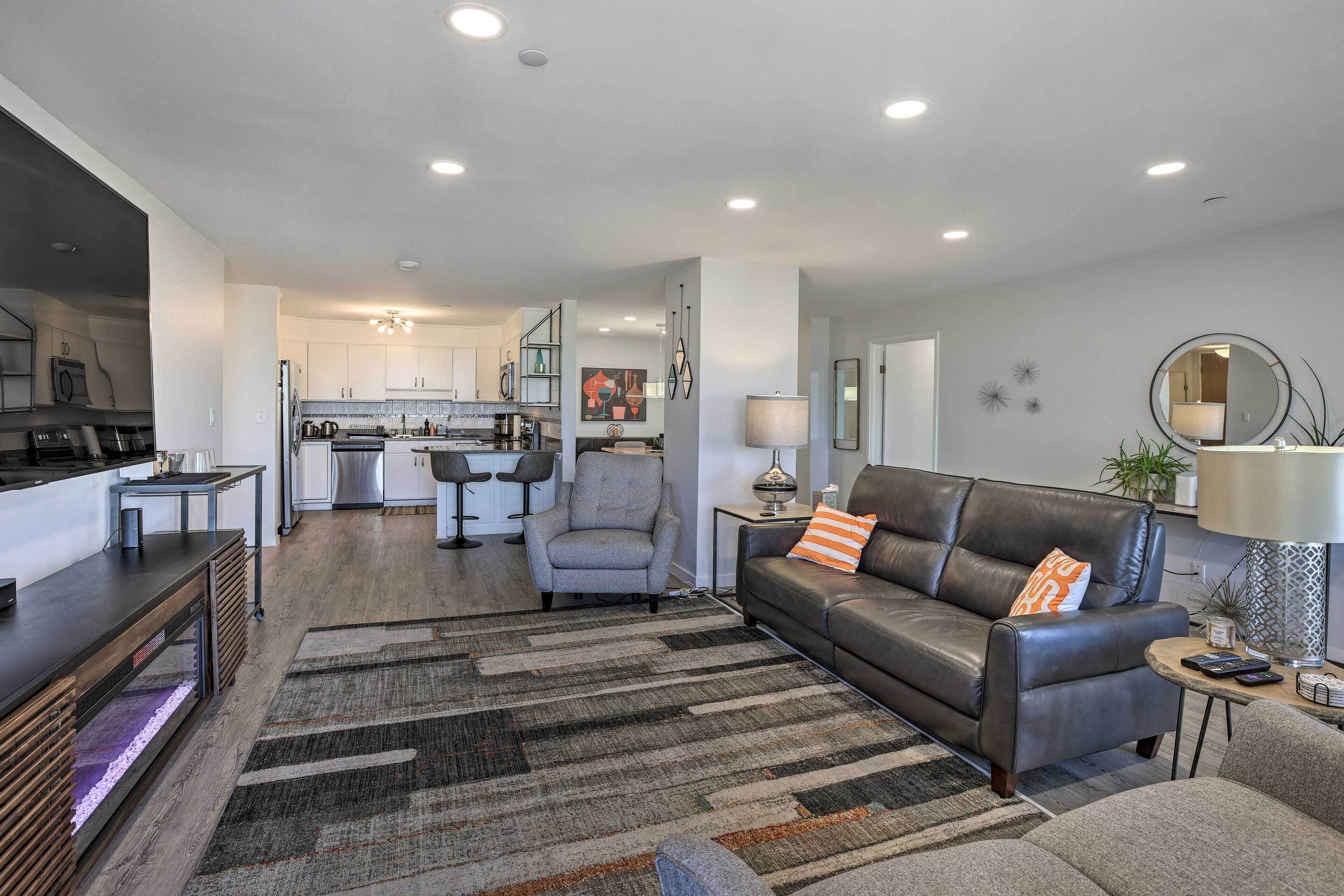 Pet-Friendly Omaha Condo w/ Balcony & Views!