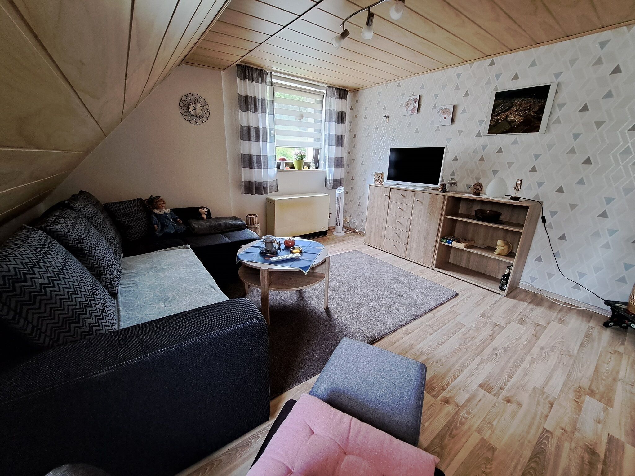 Behagliche Ferienwohnung 50qm im Obergeschoss mit Garten und Freisitz
