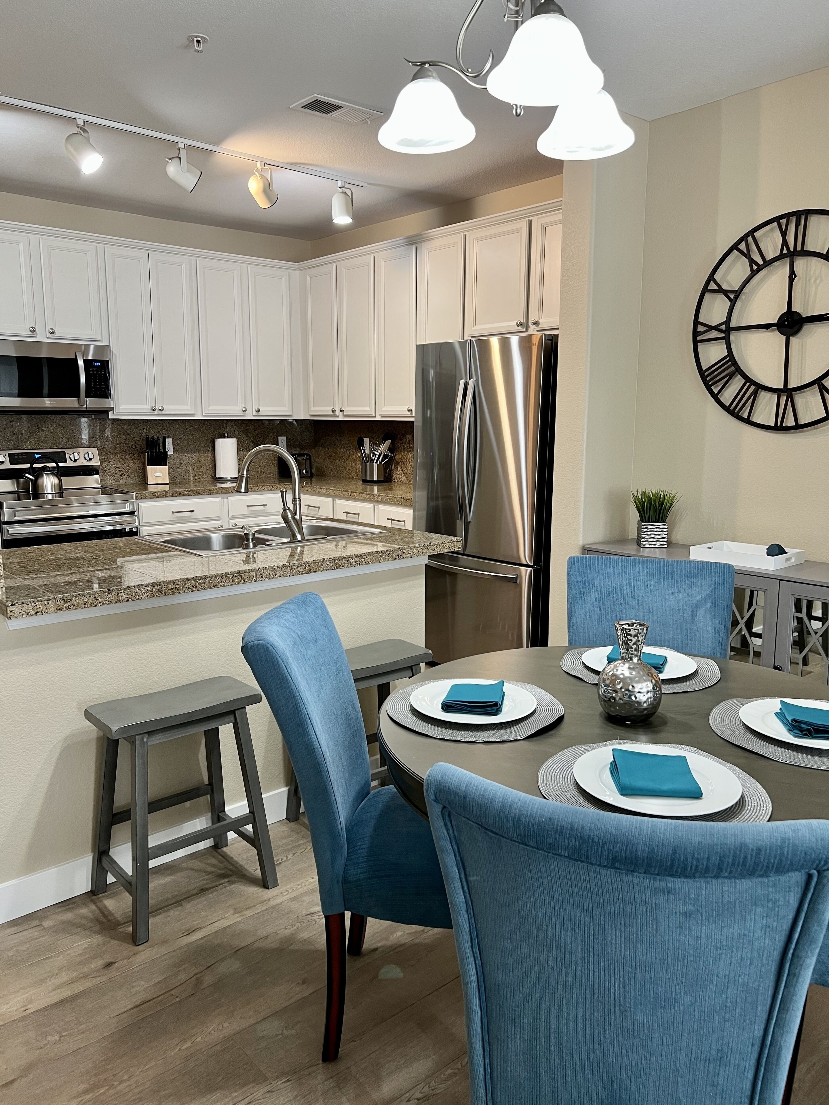 Renovated Condo near Dove Valley, DTC, Rocky Vista