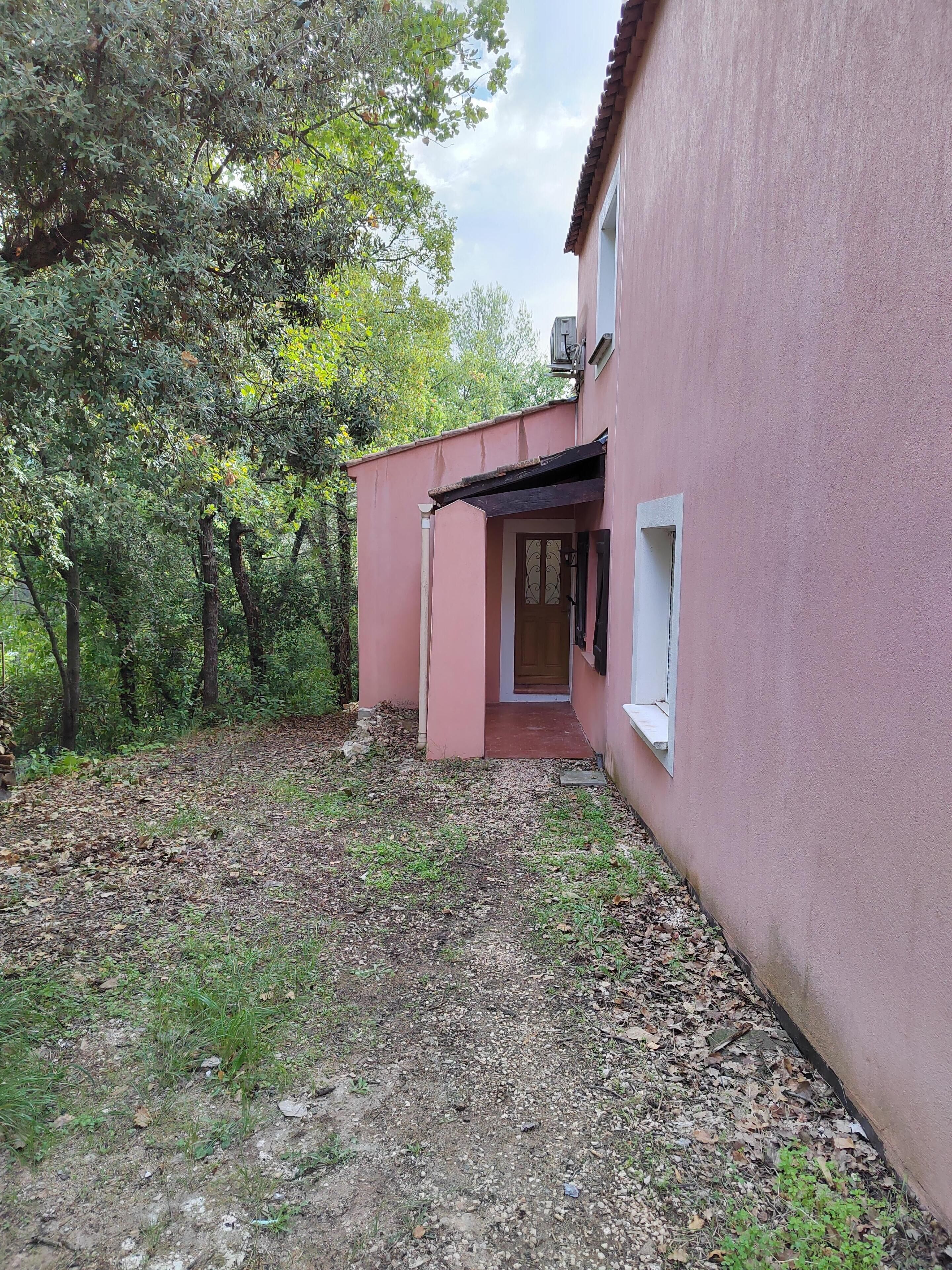 room with jacuzzi access