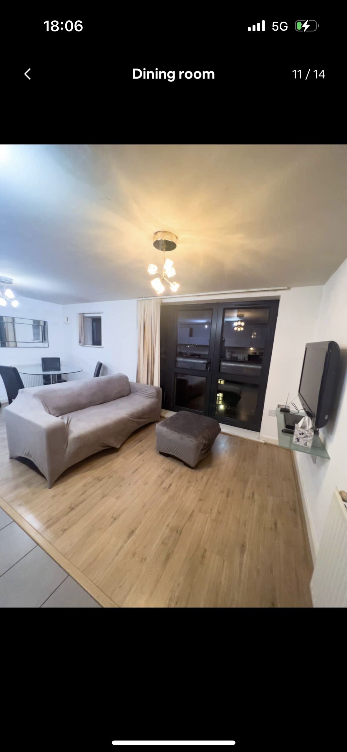 Spacious apartment overlooking the city