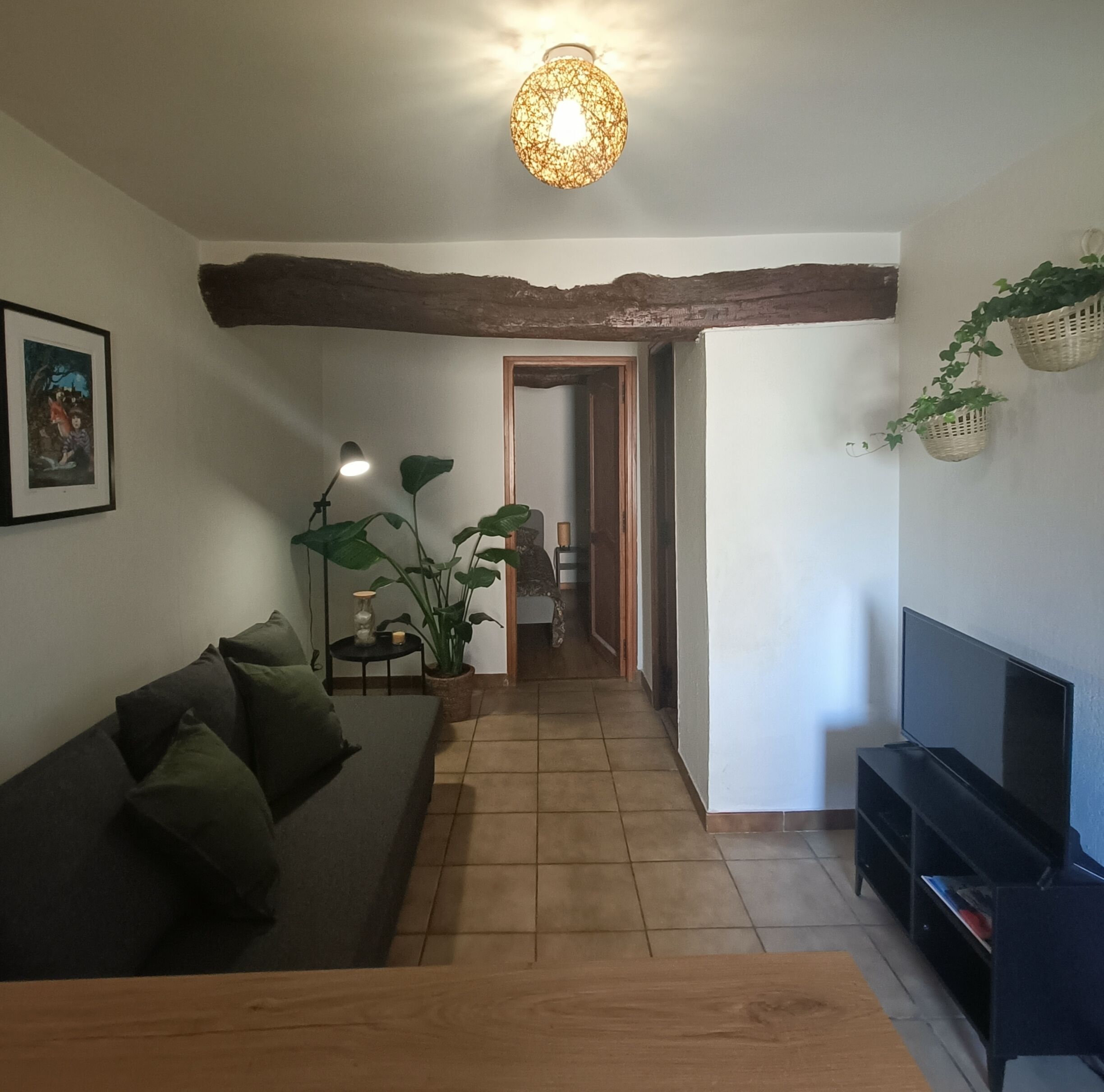Cozy one-bedroom apartment in the heart of a picturesque village