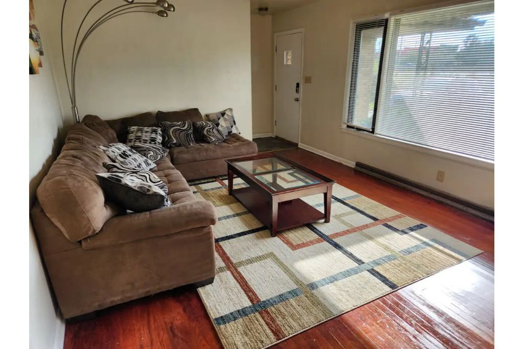 Spacious 4-bedroom home in quiet neighborhood