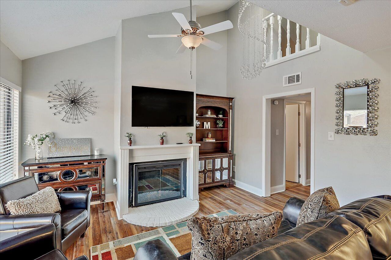 Luxury 2 BD/1.5 BA Corporate Stay in NE Jackson