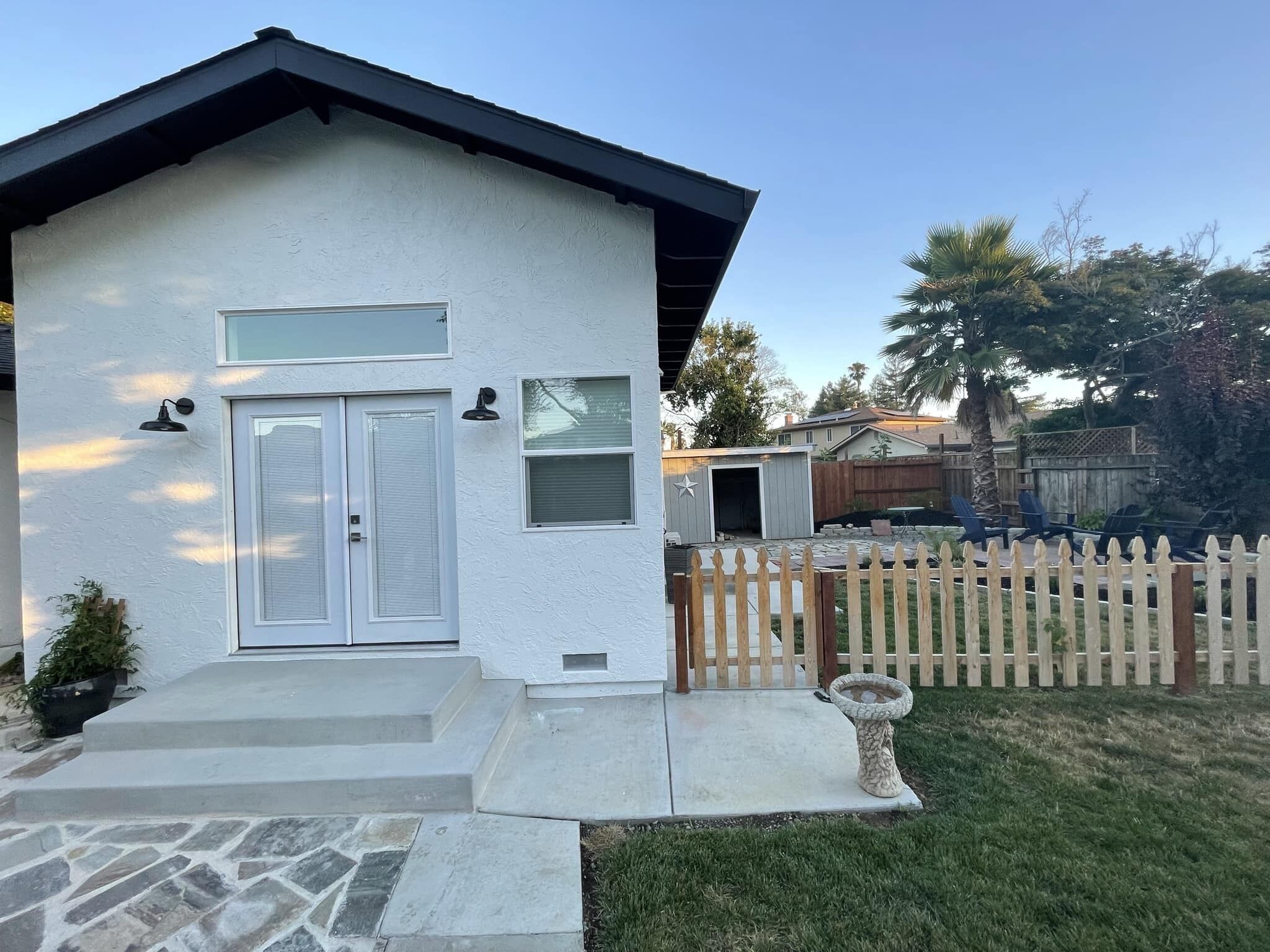 One year old guest house for rent in North Napa - 30 night minimum