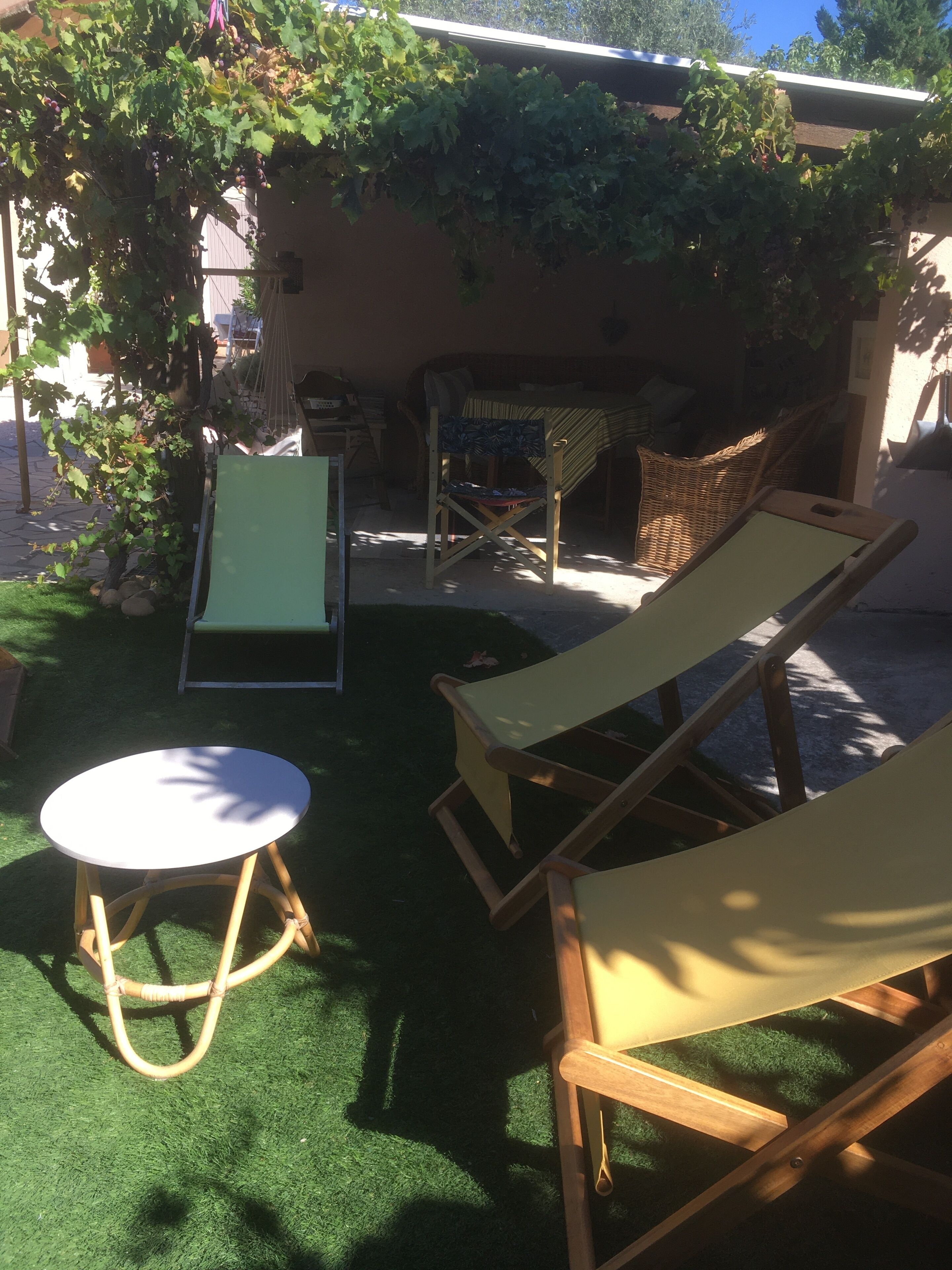 Tramontane room 10 minutes from Avignon