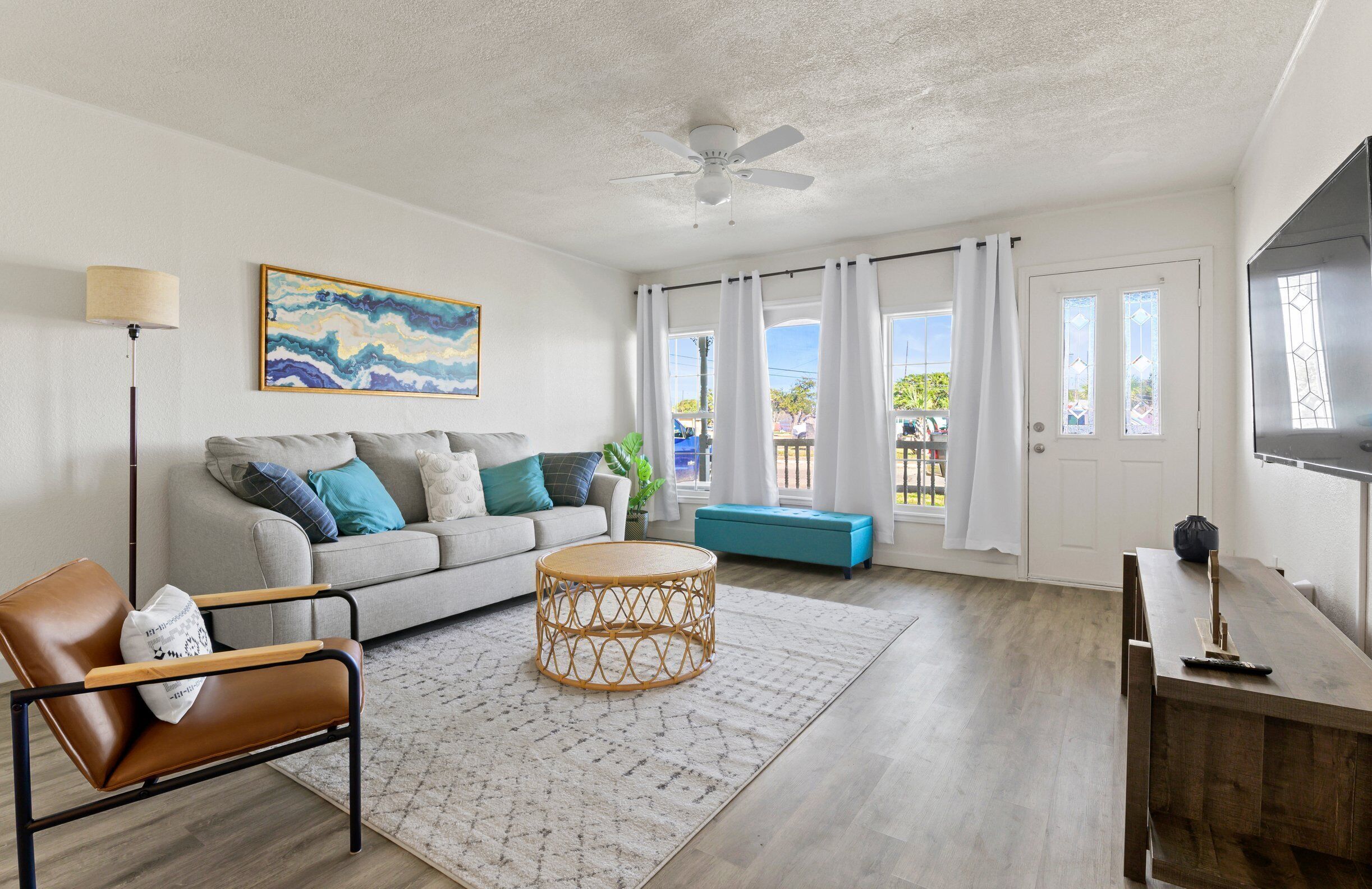 White Coral Cottage | 2 Bed, 1 Bath
