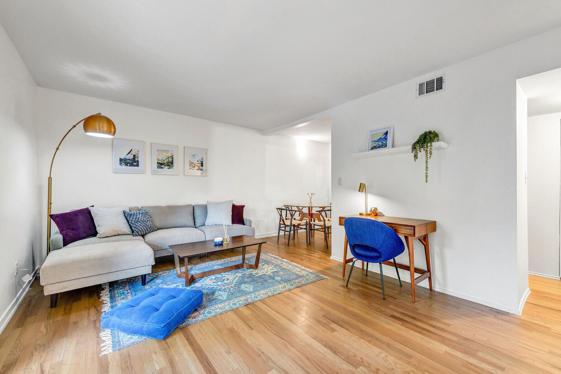 Quiet, Spacious Mapleton Hill Apartment - Walk to Pearl Street - Walk to Hiking
