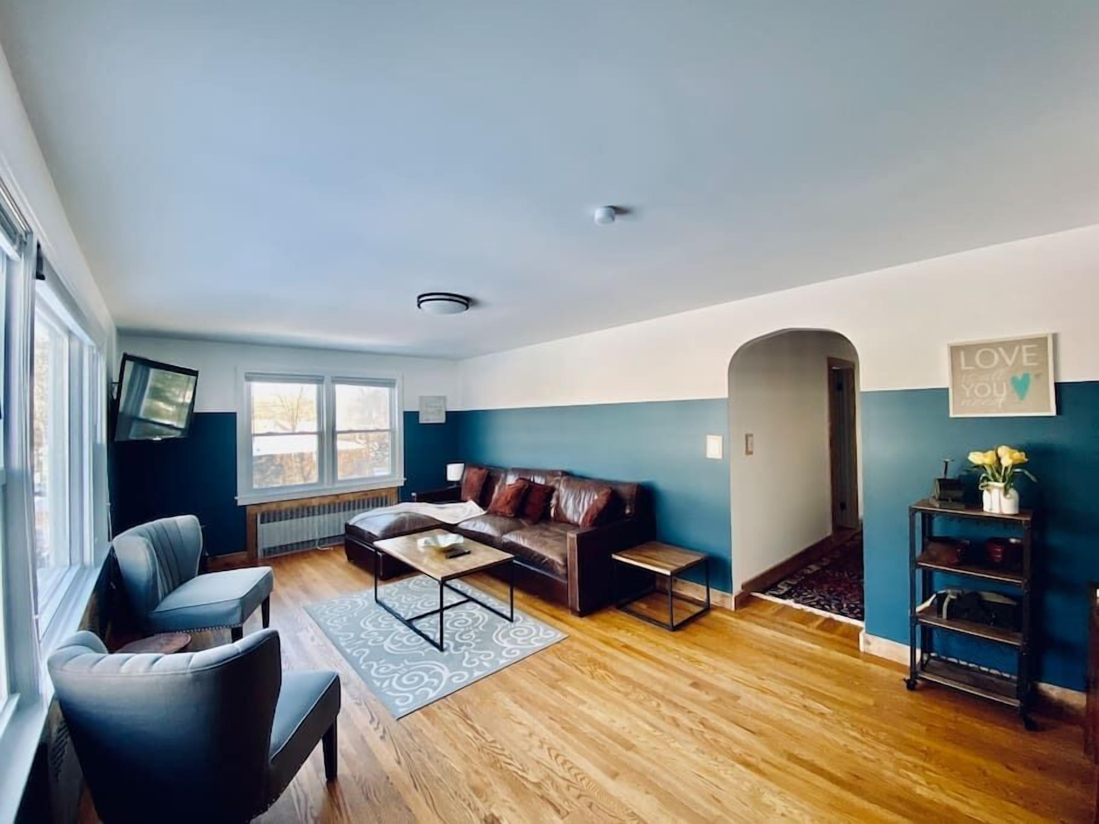 #1  - STAY WITH A SUPERHOST - BEAUTIFUL 3 BR APT!