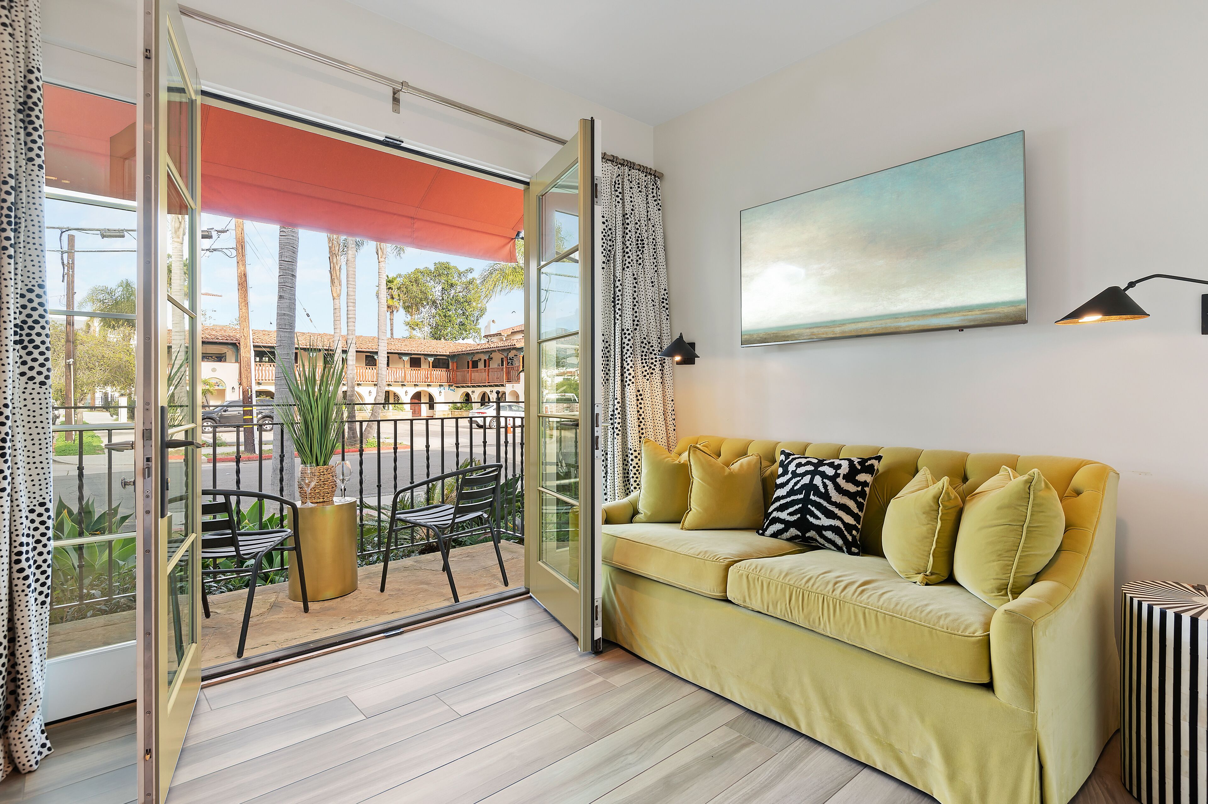 Chic, Luxury West Beach Condo- Walking Distance to the Funk Zone & Downtown SB!