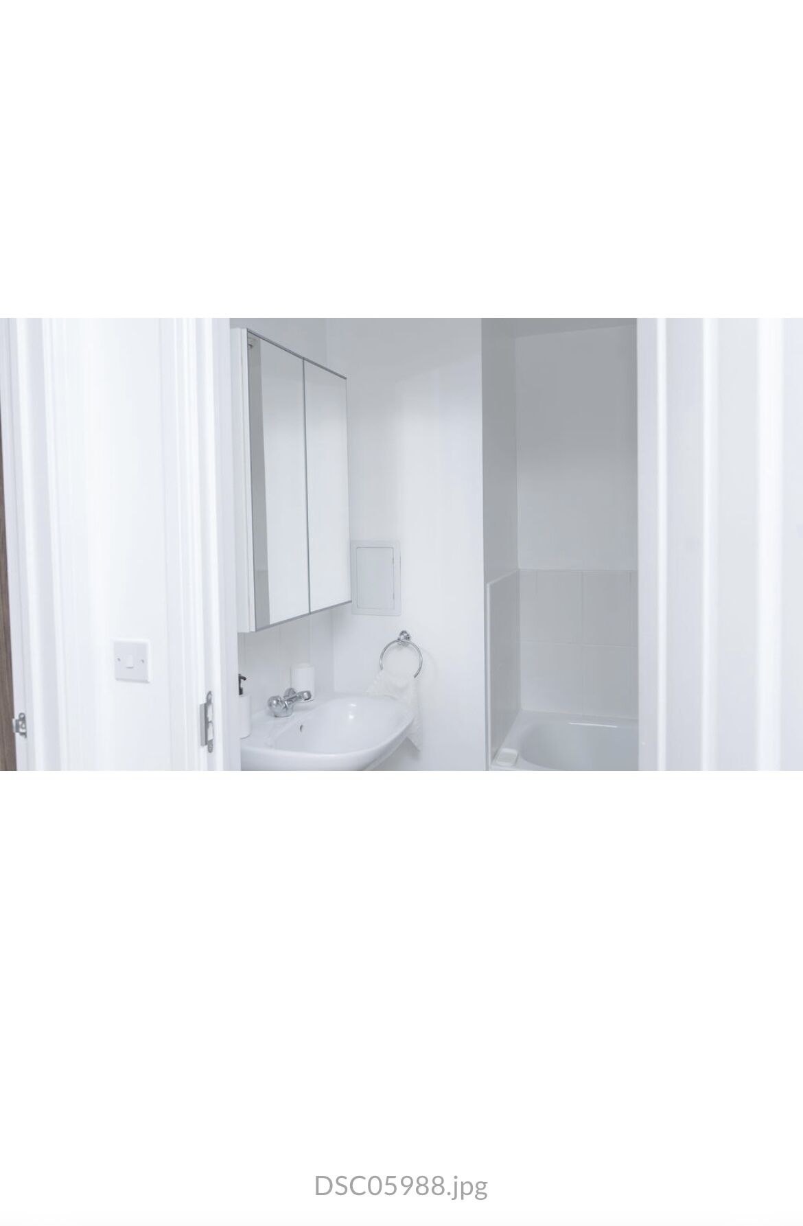 1 bedroom Luxury Apartment Gants-Hill in Illford