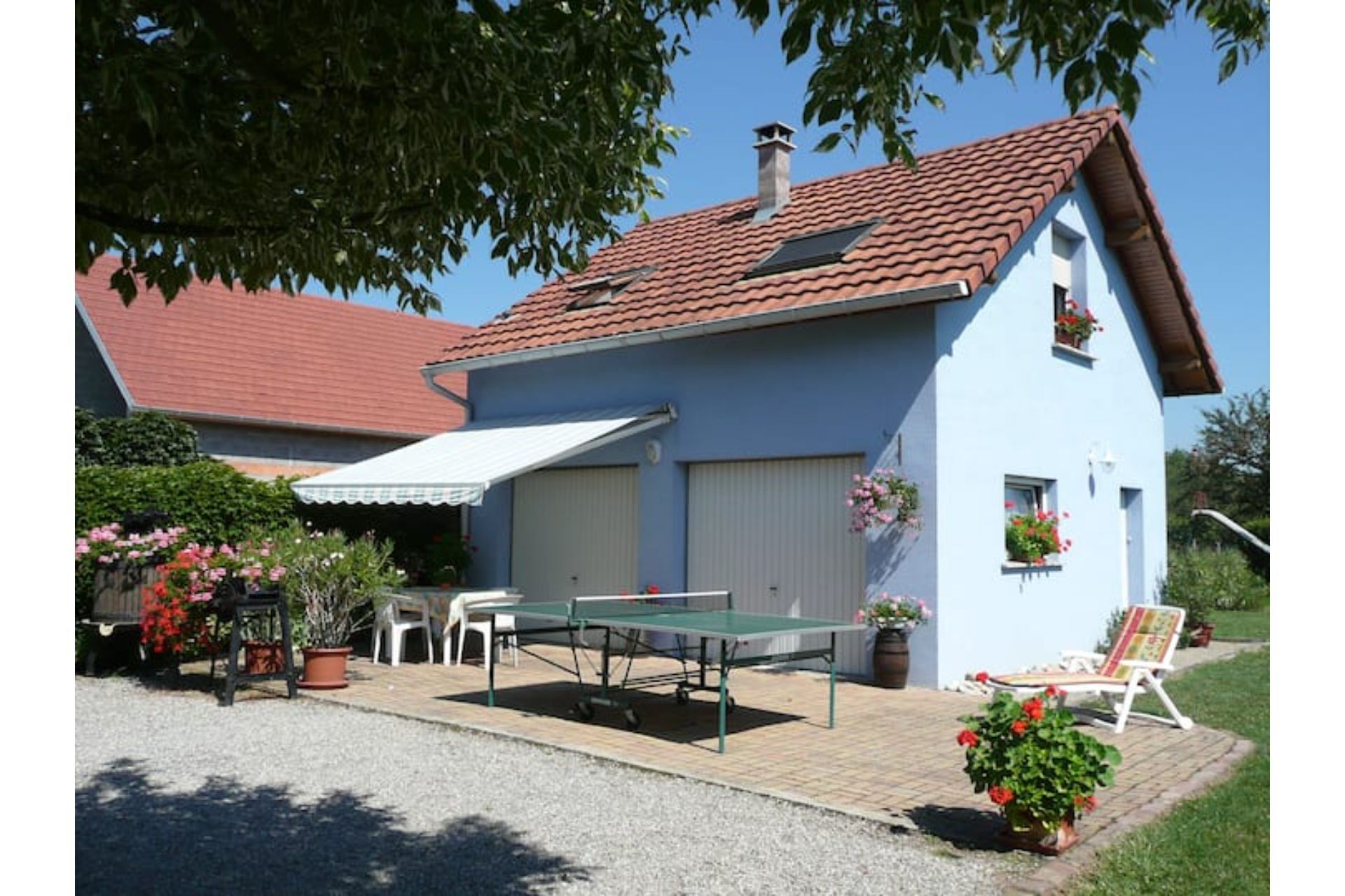 Gîte La Maison Bleue *** 6km wine route near Colmar secure courtyard garden  