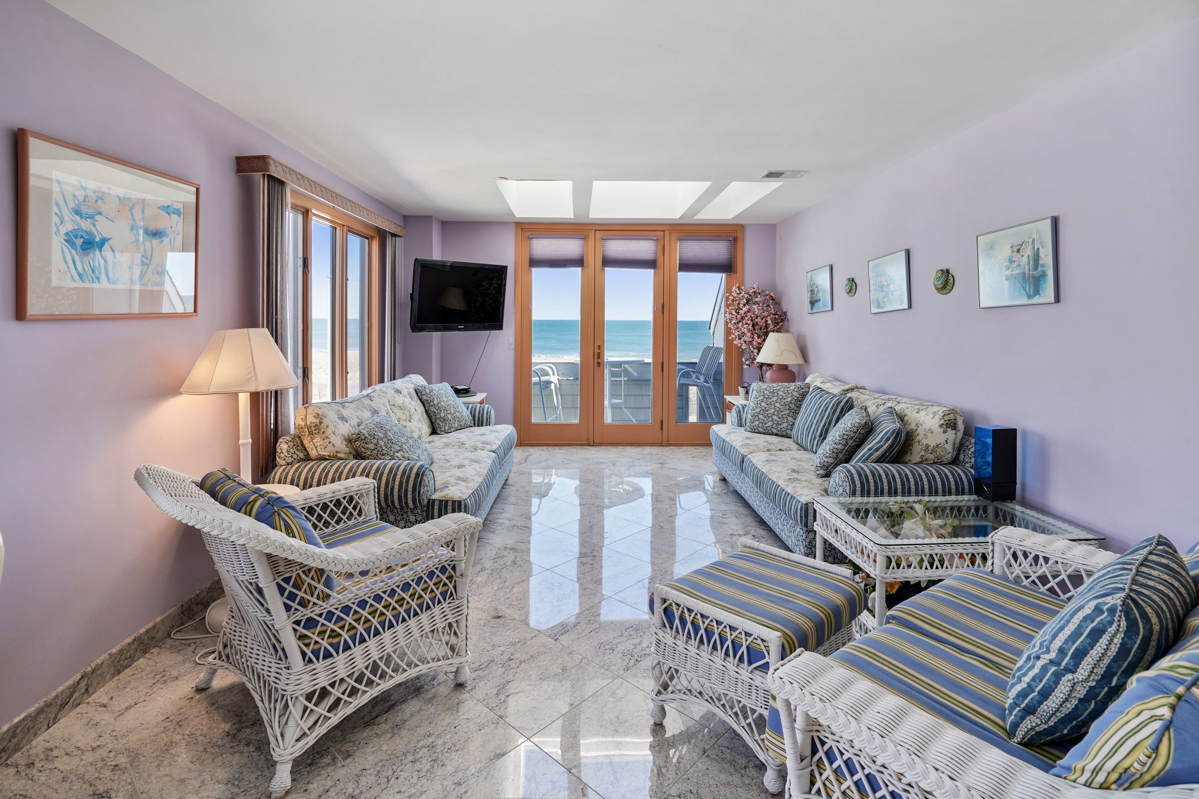 Stunning Beachfront 3/2 with beach access