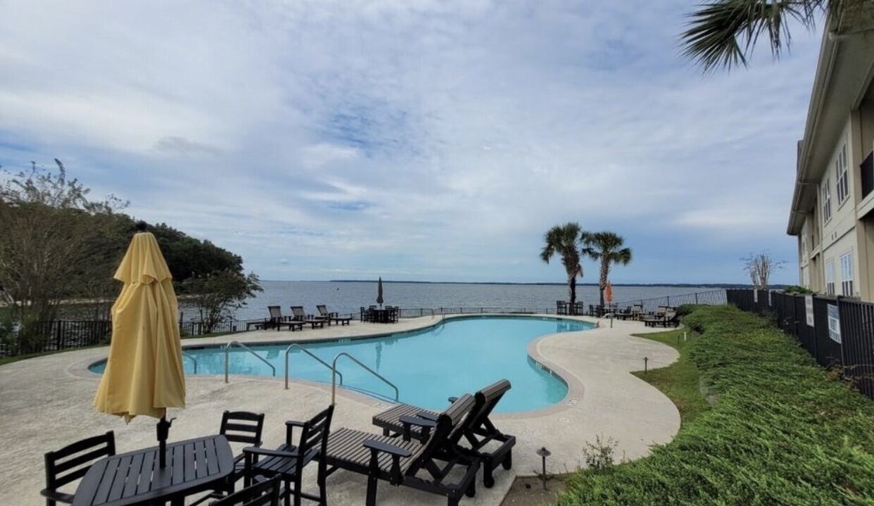Great for fishing, boating, golfing or just relaxing.