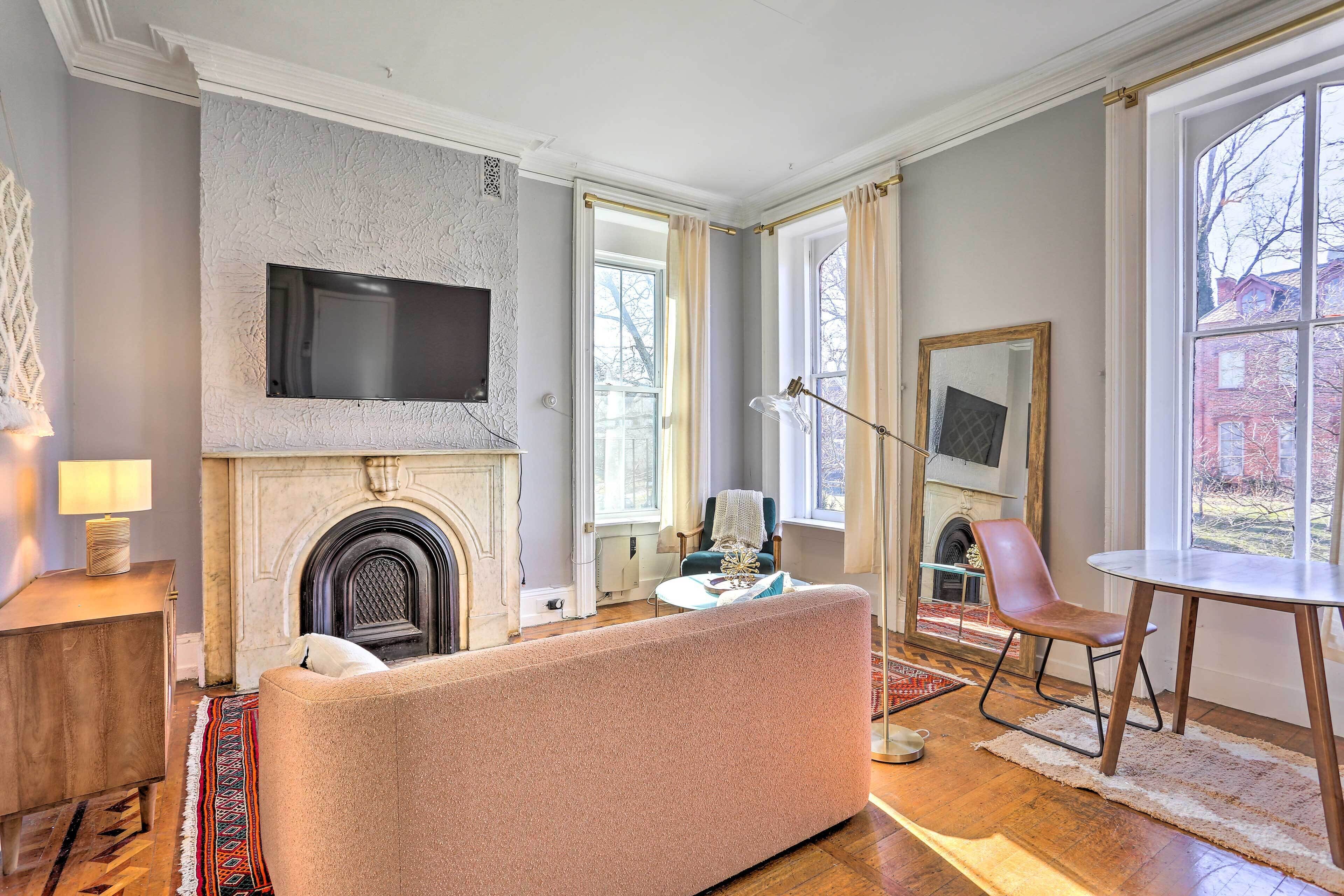 Historic Hudson Valley Apartment: River View!