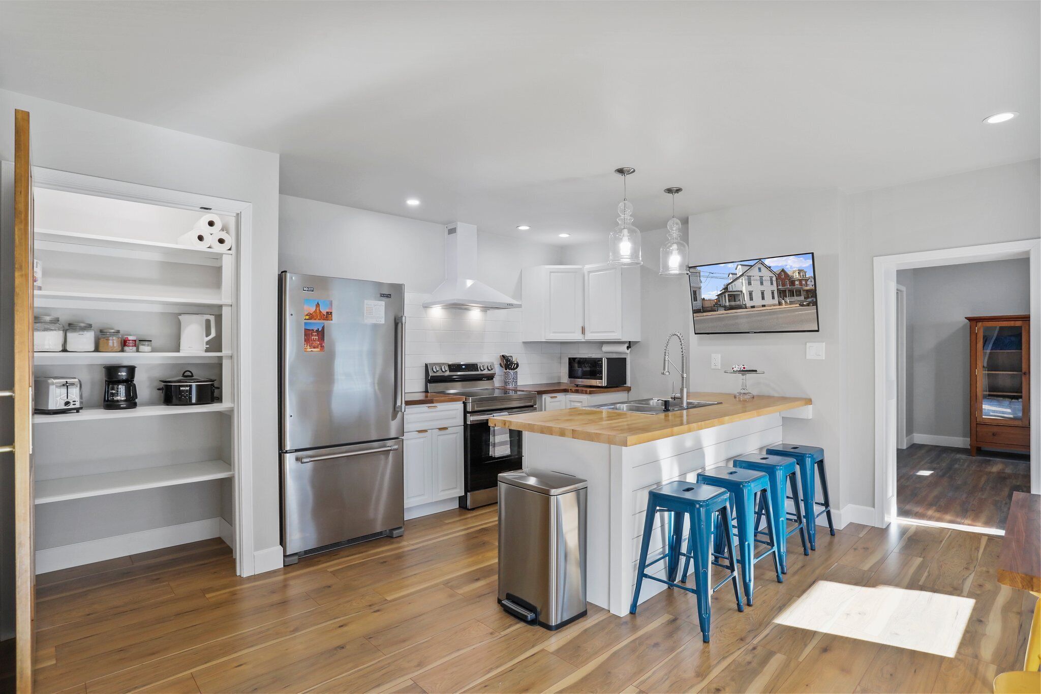 Bright, Airy Apartment in a Central Location