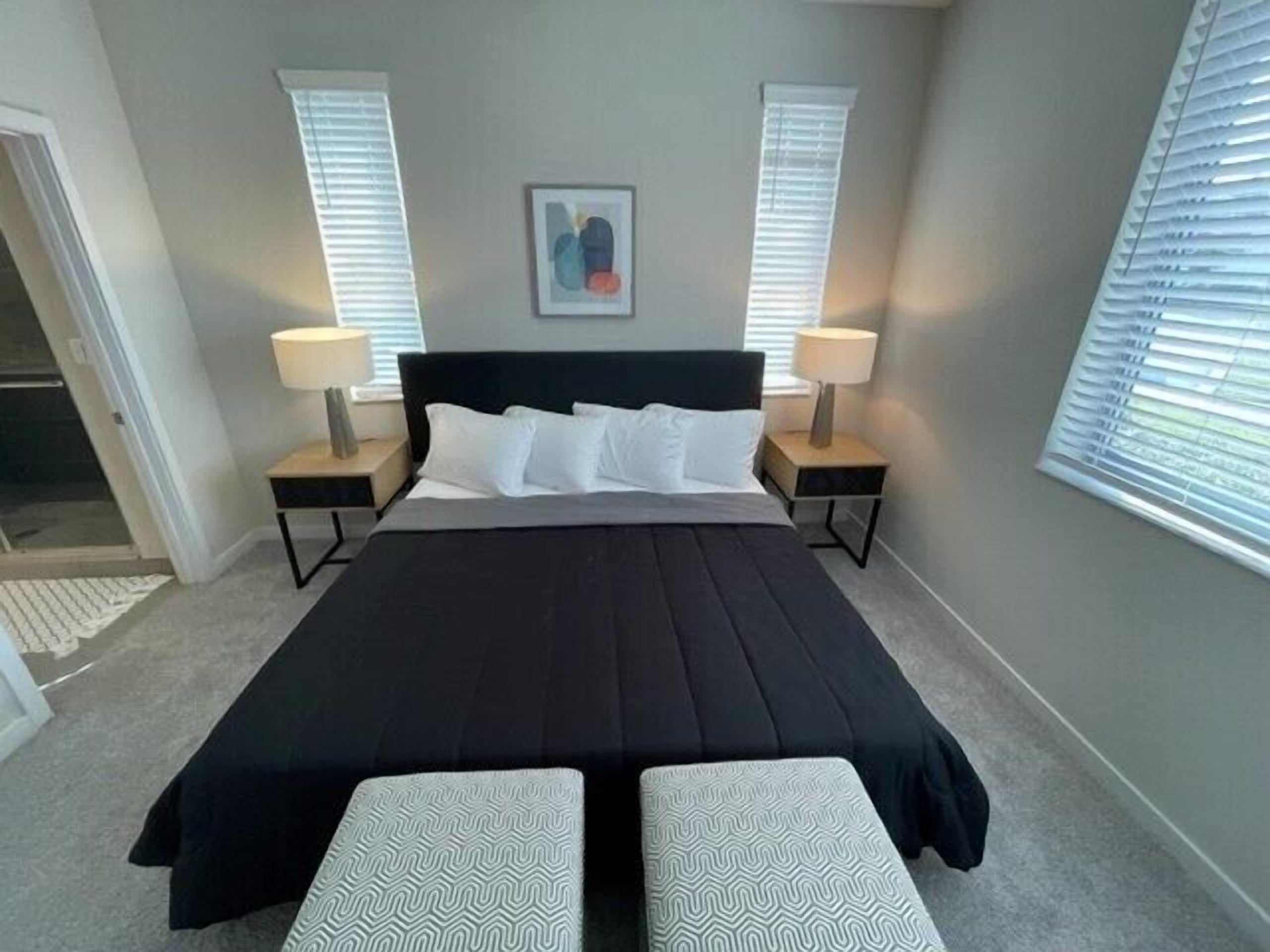 Chic & Spacious 2Bed/2Bath Apartment with Premium Amenities