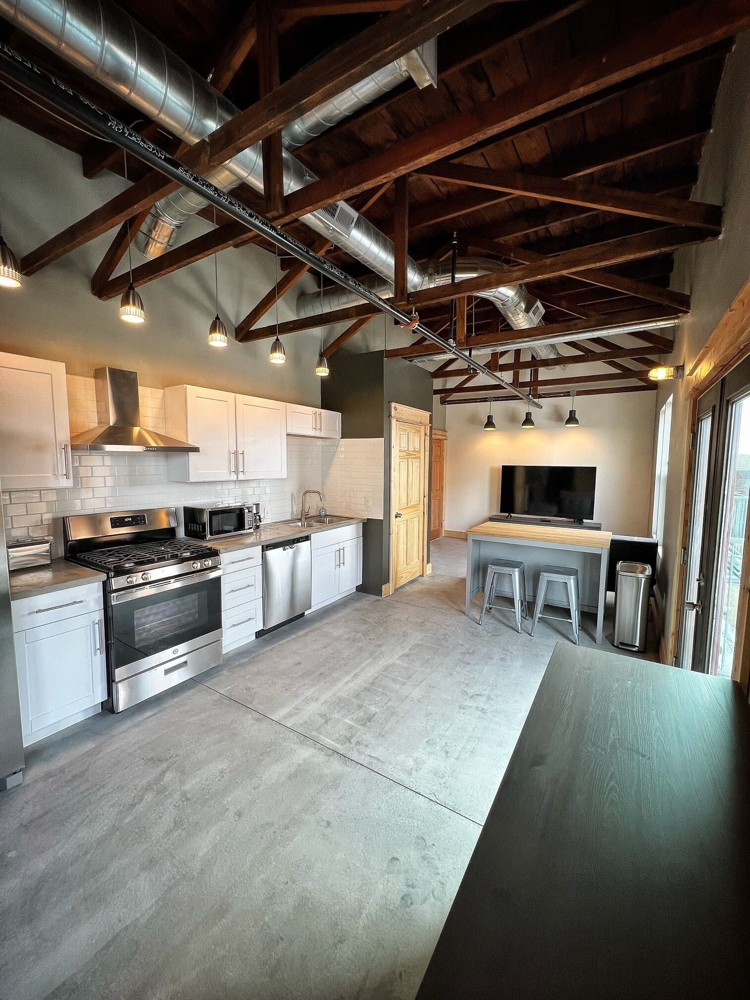 Windsor Loft on Historic 25th