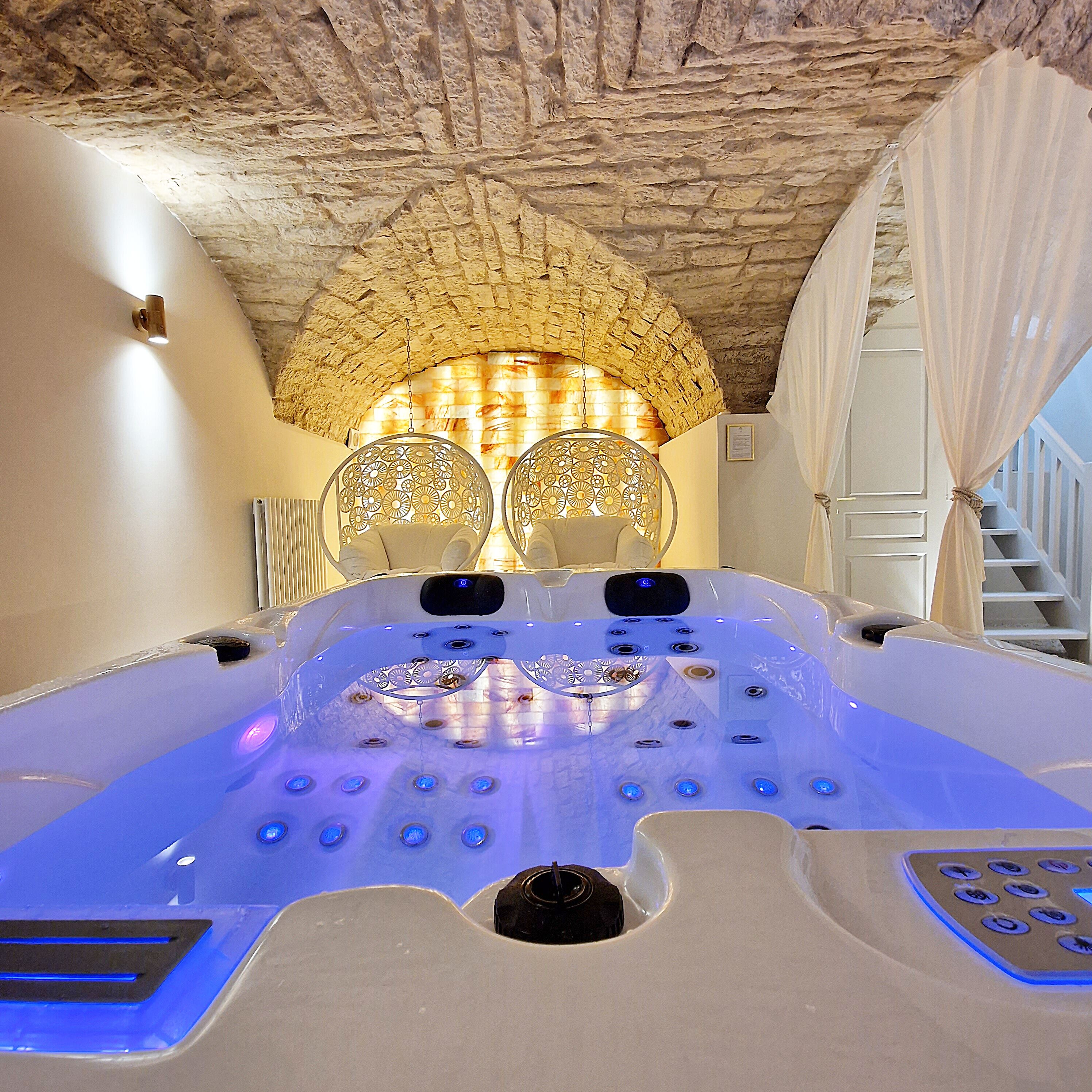 Exceptional suite with jacuzzi and private sauna