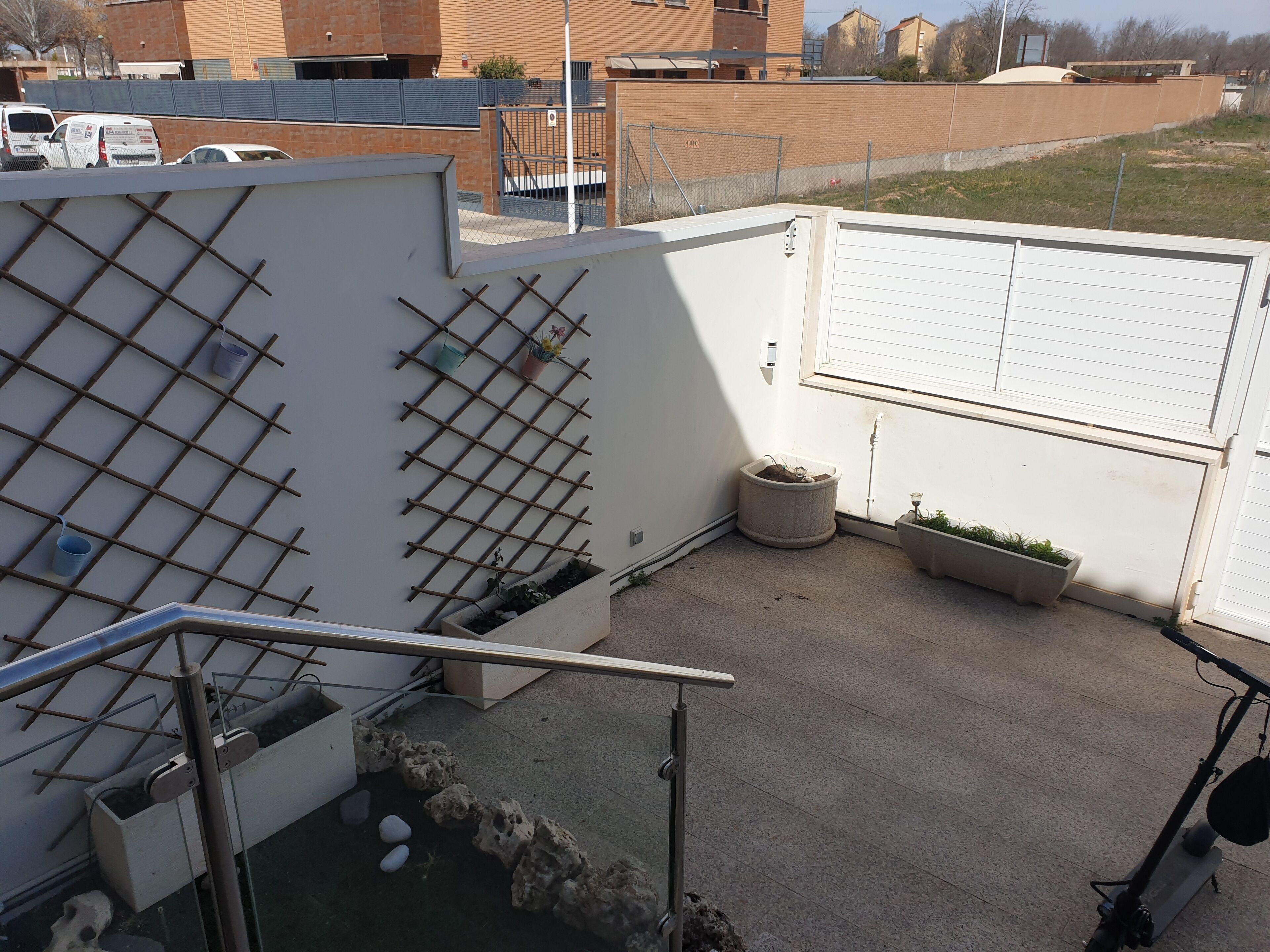 Very bright double room + patio New Hospital Area