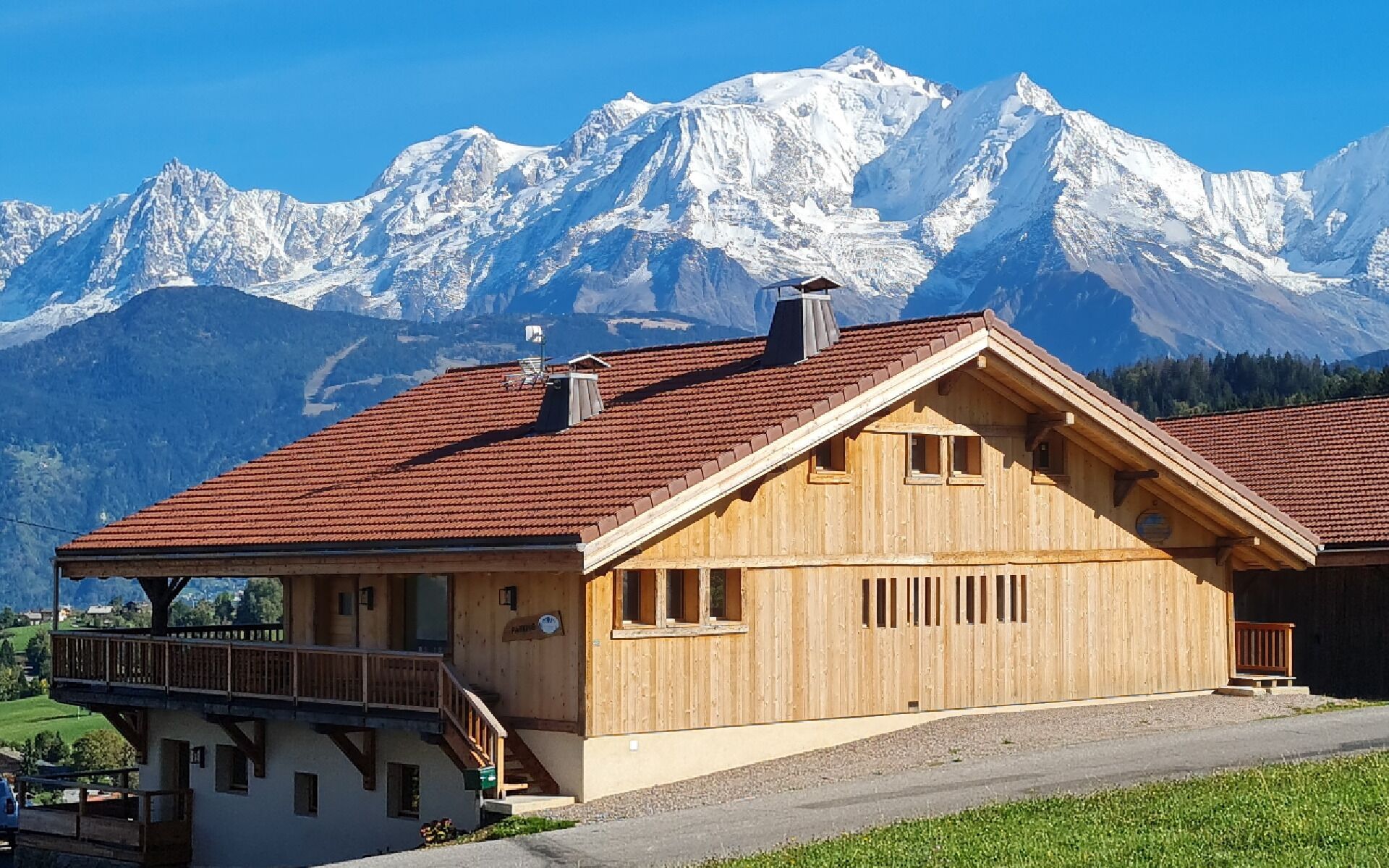 La Ferme des Fingères - Comfortable apartment facing Mont-Blanc.<br><br><br>This year