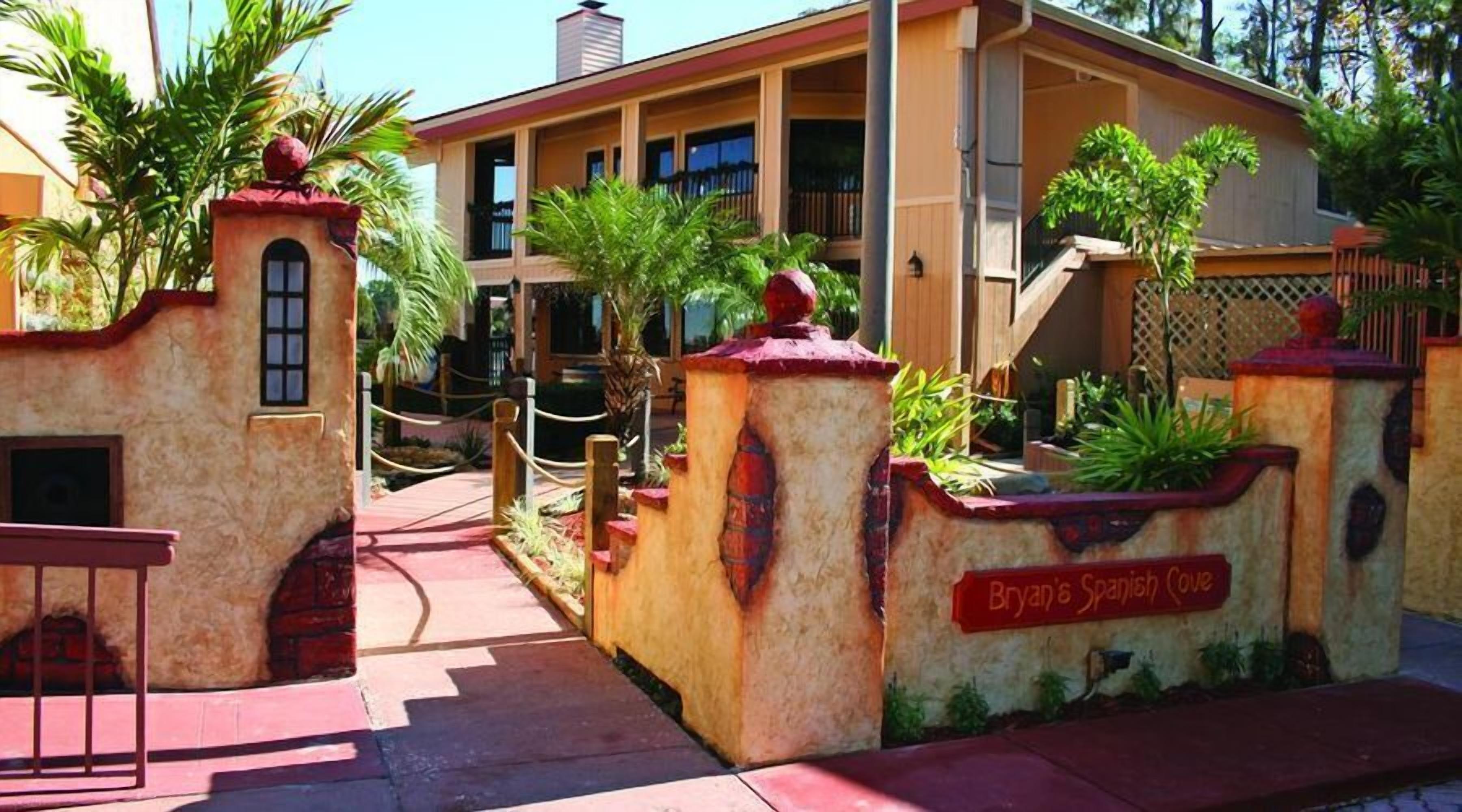 Bryan's Spanish Cove 2br suite, Saturday check-in