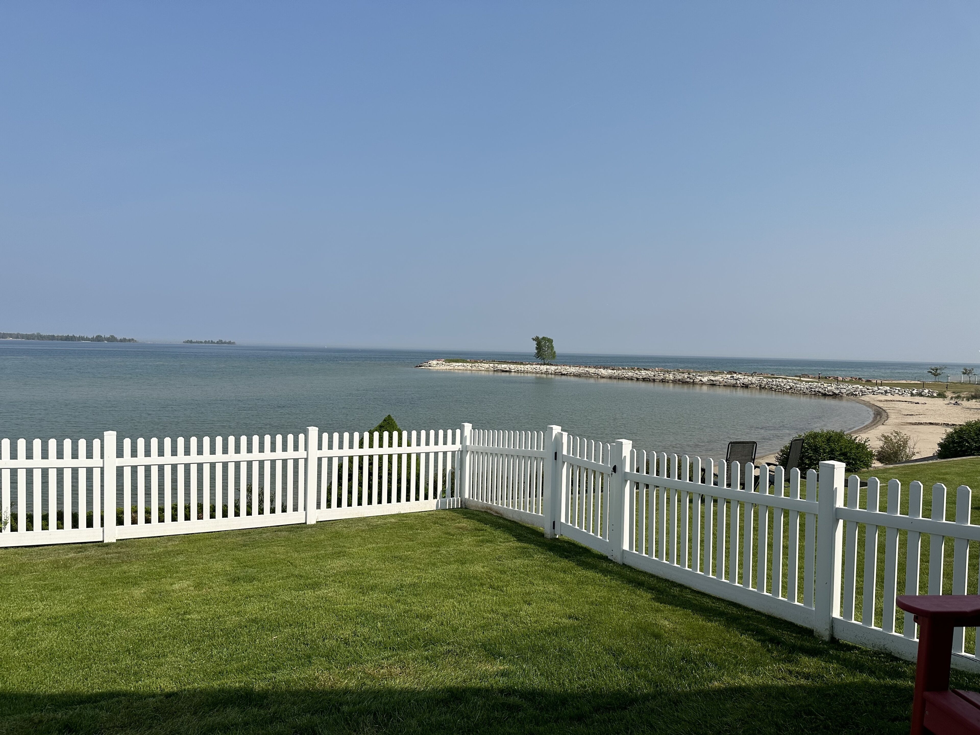 E&K Harbor Inn 1 bedroom.