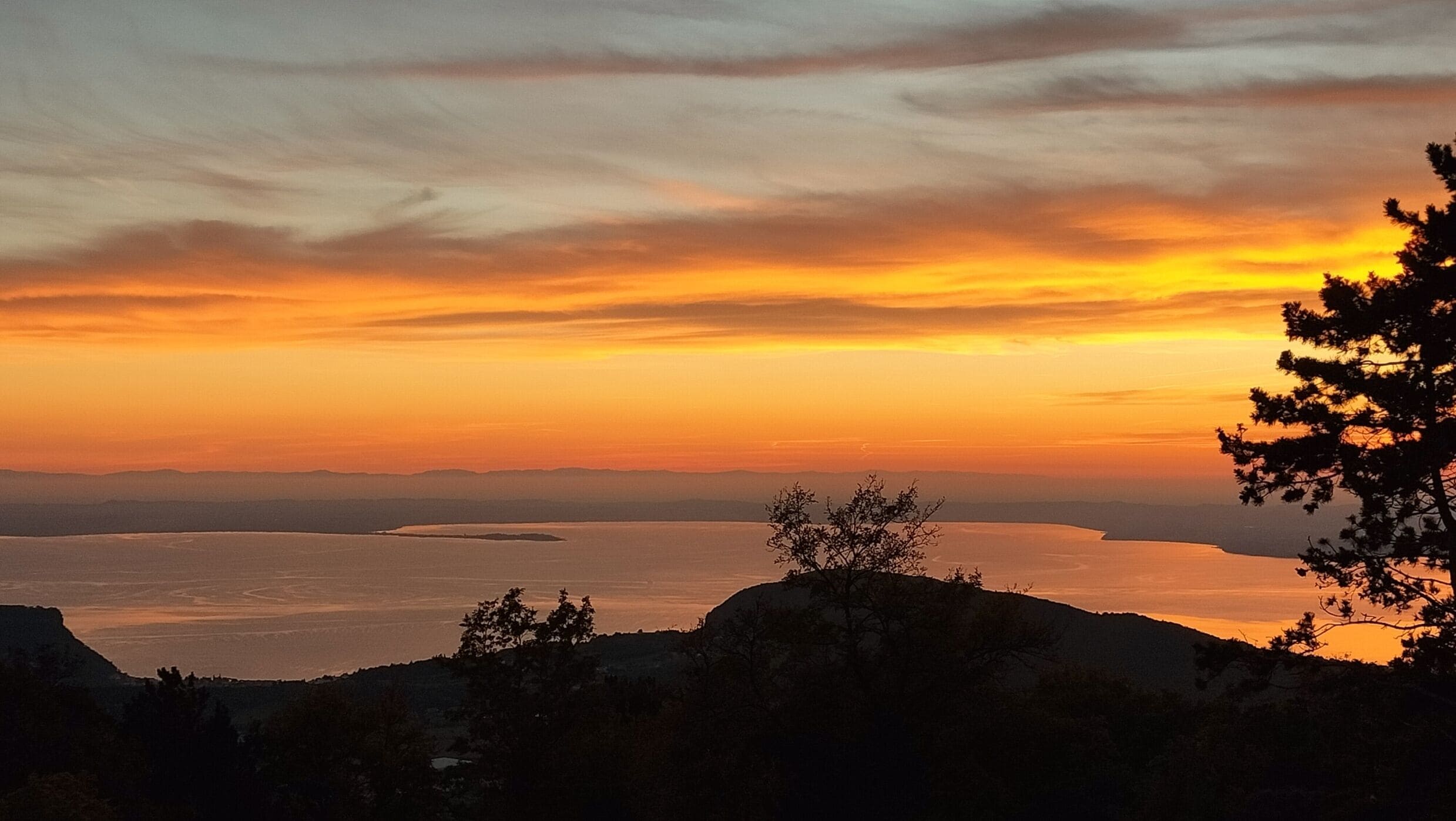 Apartment 'Il Volo' with splendid view of Lake Garda