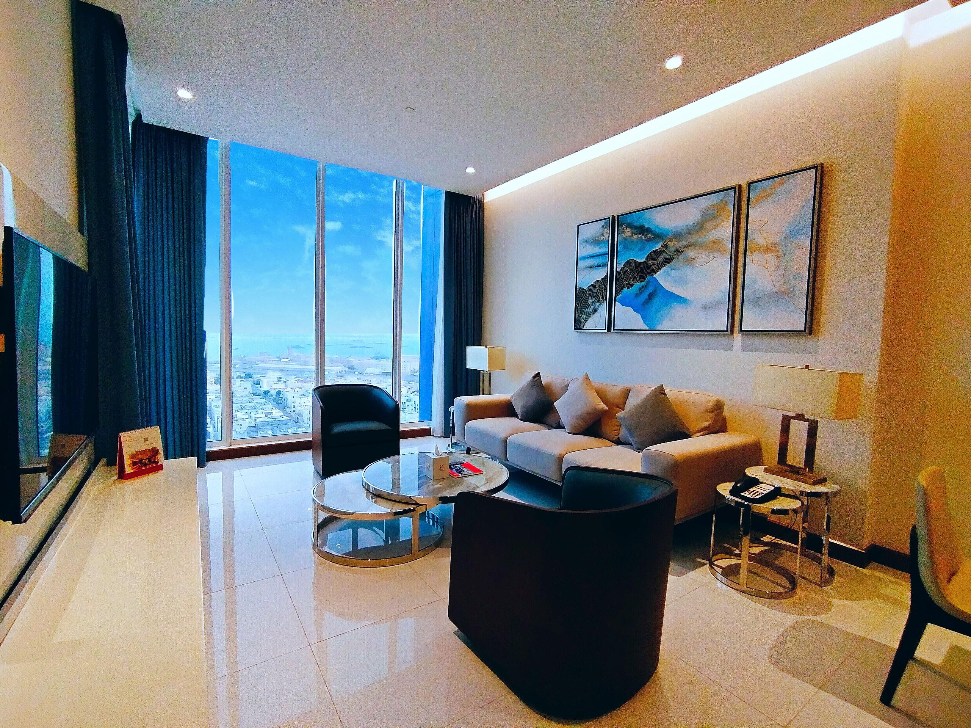 Gorgeous & Spacious 3 bed apartment in Amazing Location Juffair