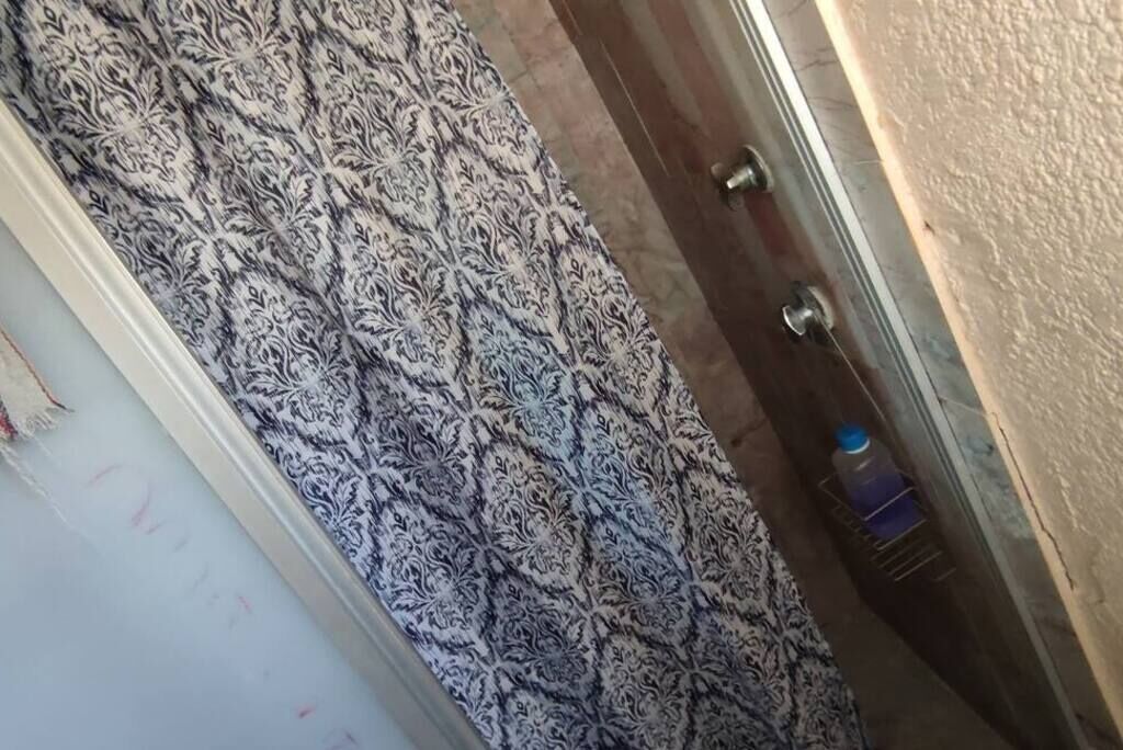 IOW4 LM Yoga Lounge ll