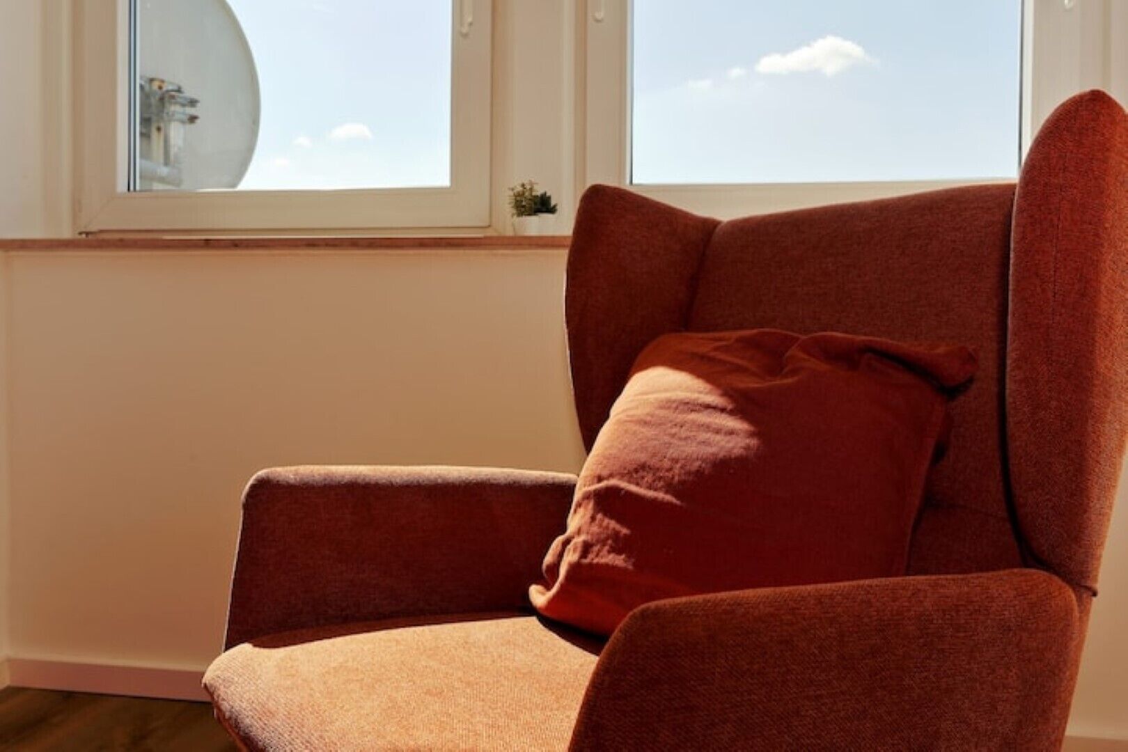 Stylishe DG Wohnung mit Homeoffice /10 min zum Hbf