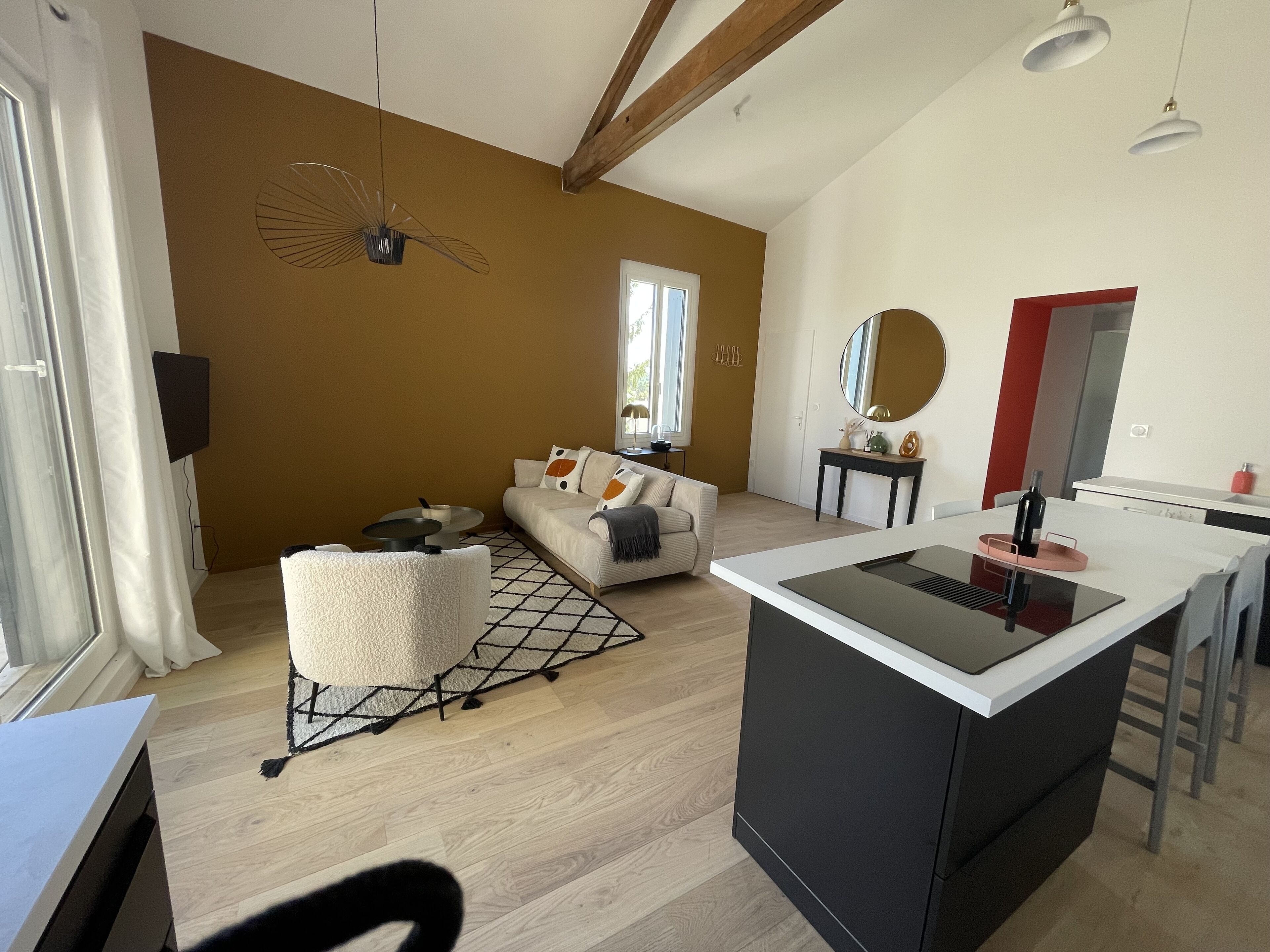 Luxury T3 apartment with terrace in the city center