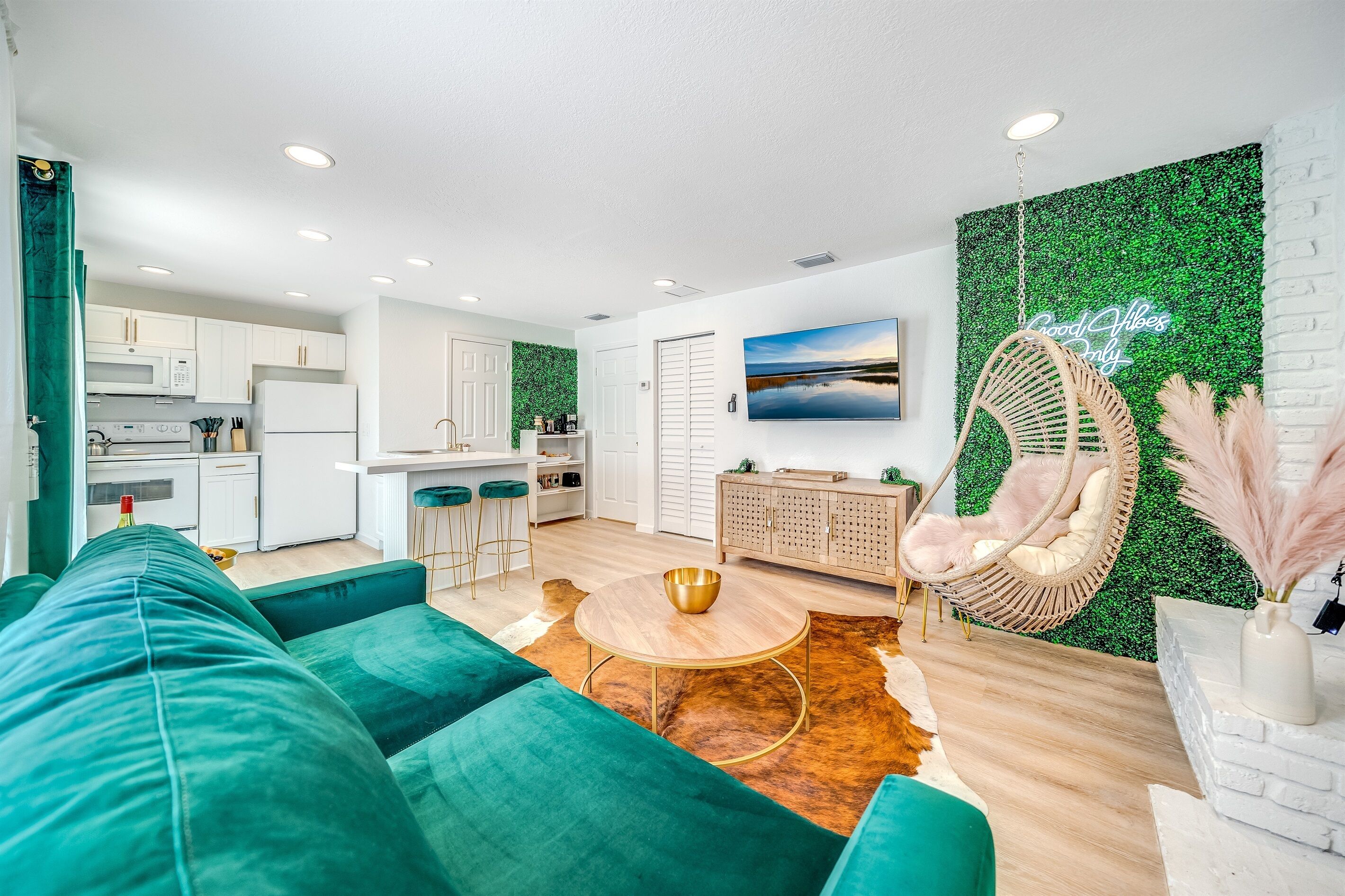 Palm Wave Says - No Extra Fees - Designer Inspired