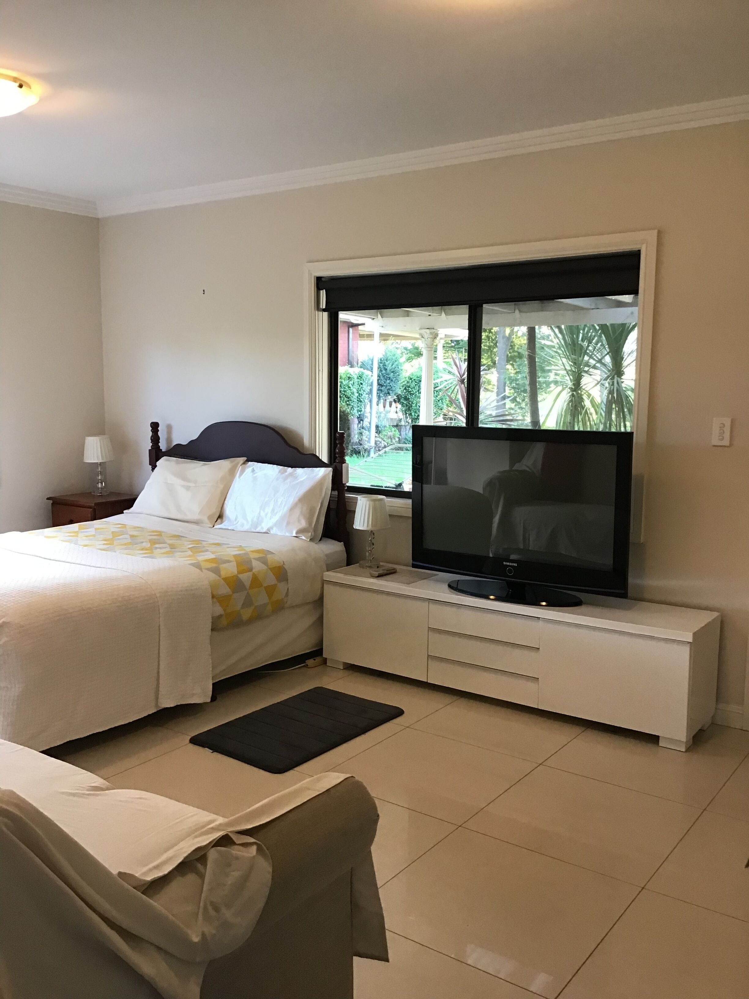 Large one bedroom Cottage in the heart of St Marys