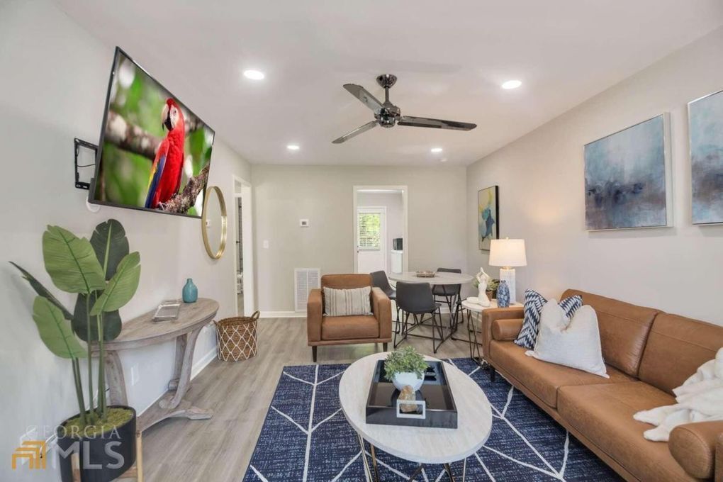 2 Bedroom Duplex_triplex L-554125 by Houzlet