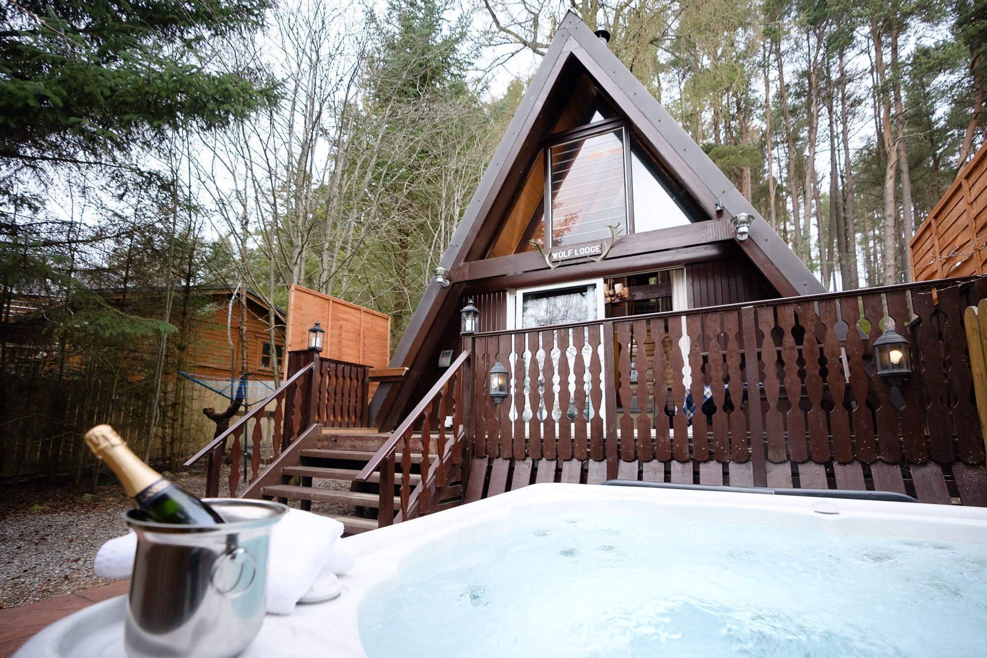 Wolf Lodge -  a lodge that sleeps 4 guests  in 2 bedrooms