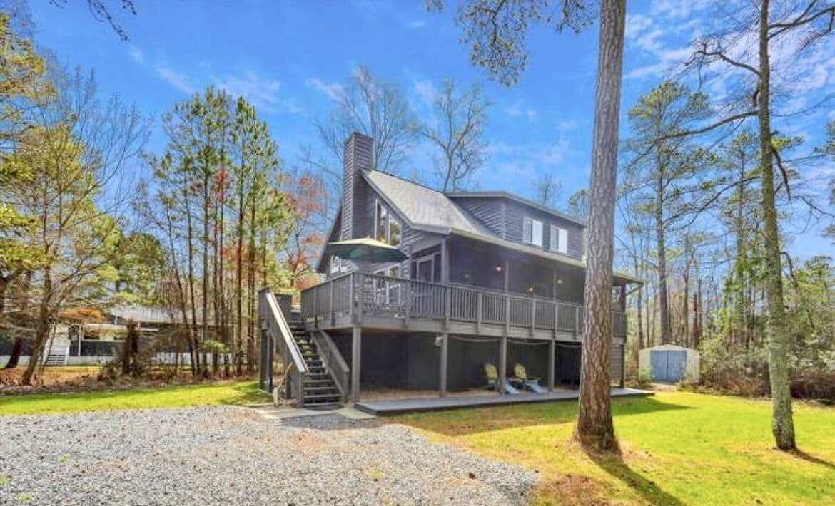 The Cedar Beach Lodge
