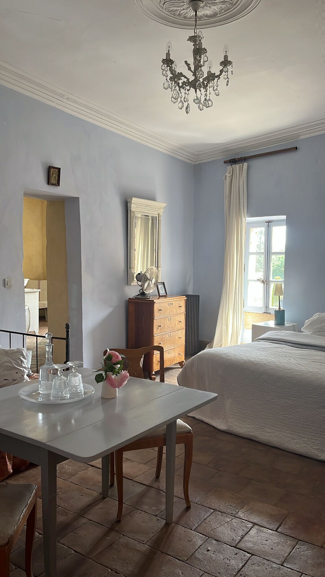 Original 19th c. Bedroom. Spacious, Stylish and Romantic