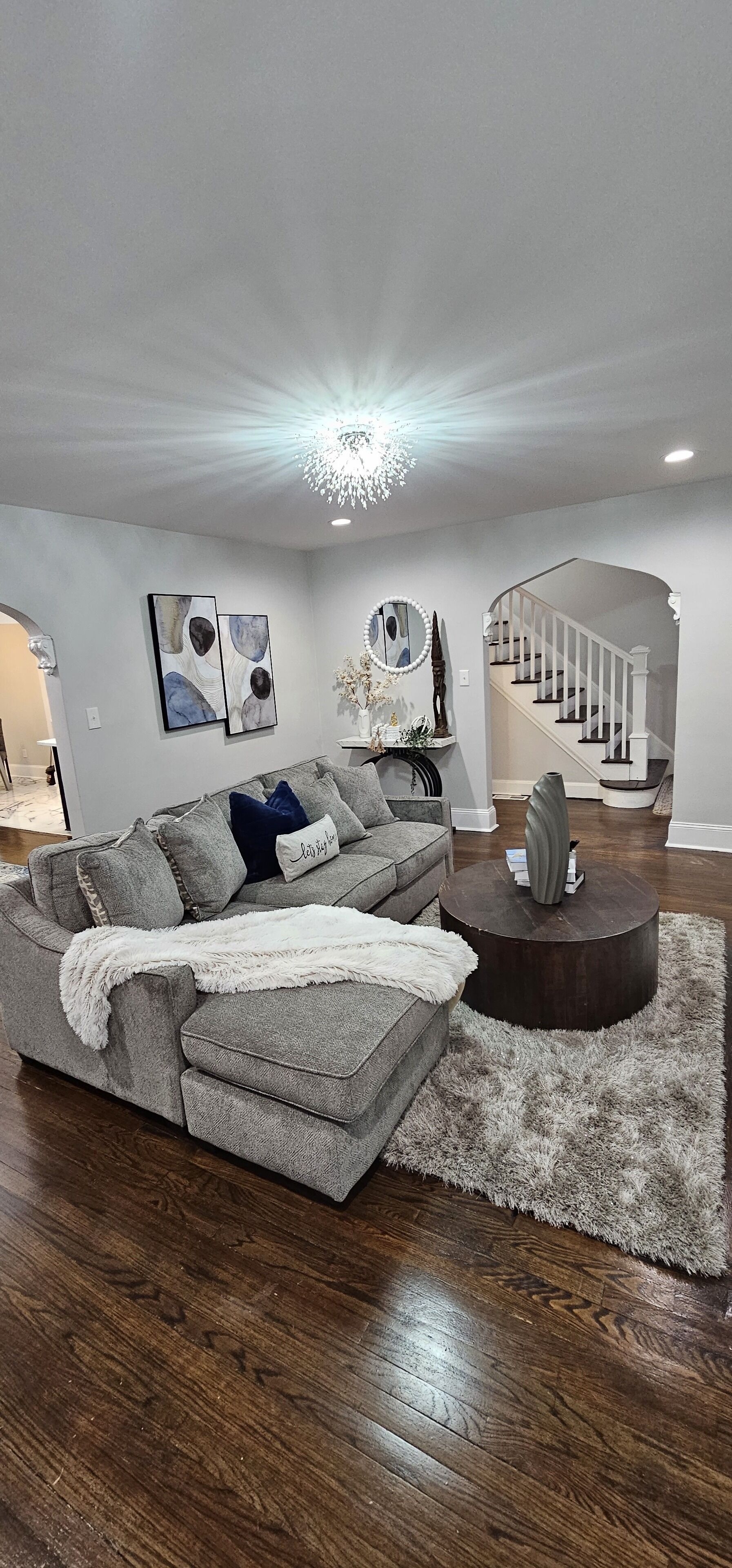 Opuluxe Contemporary Retreat with Grill