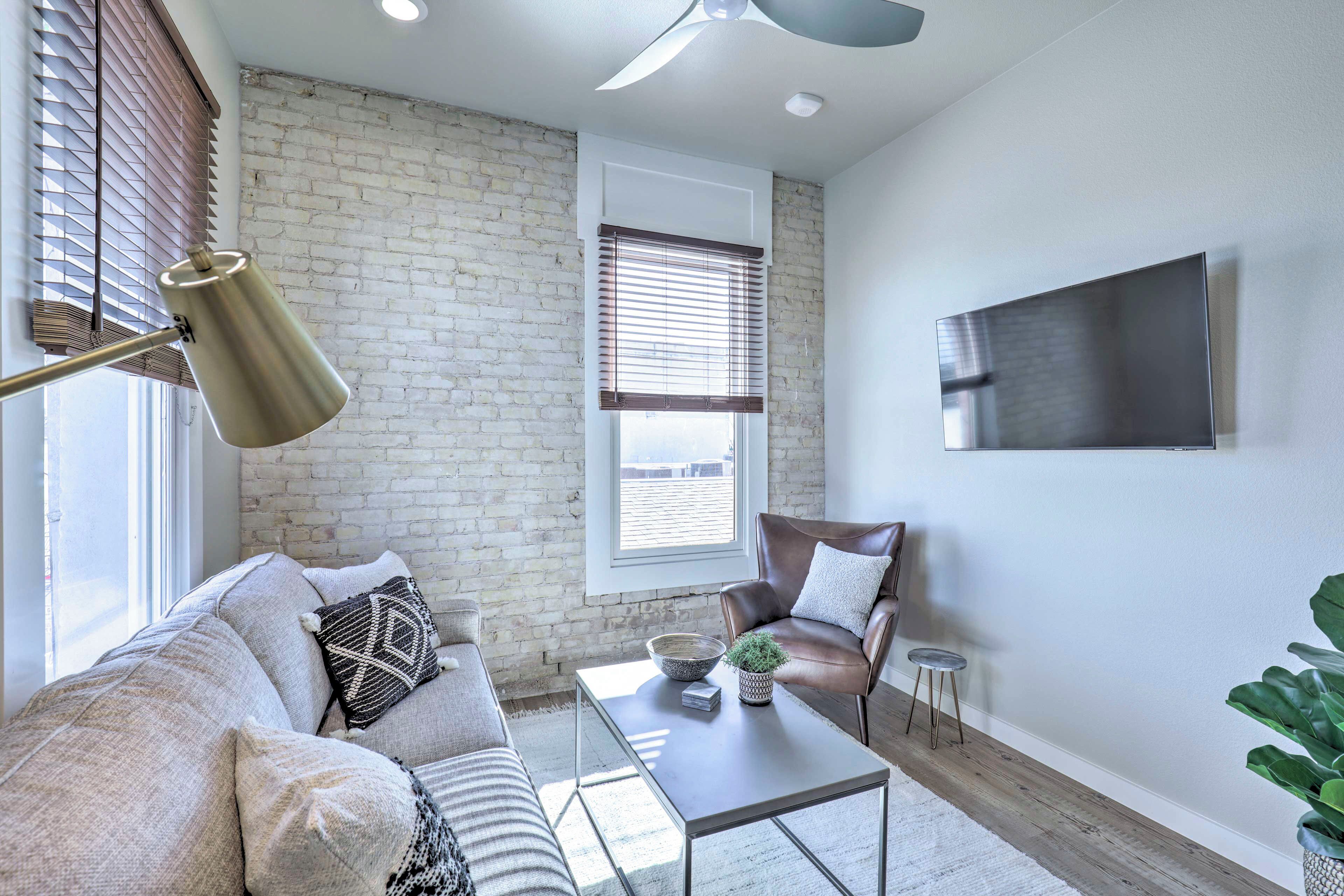 Bright San Marcos Apartment w/ Ideal Location