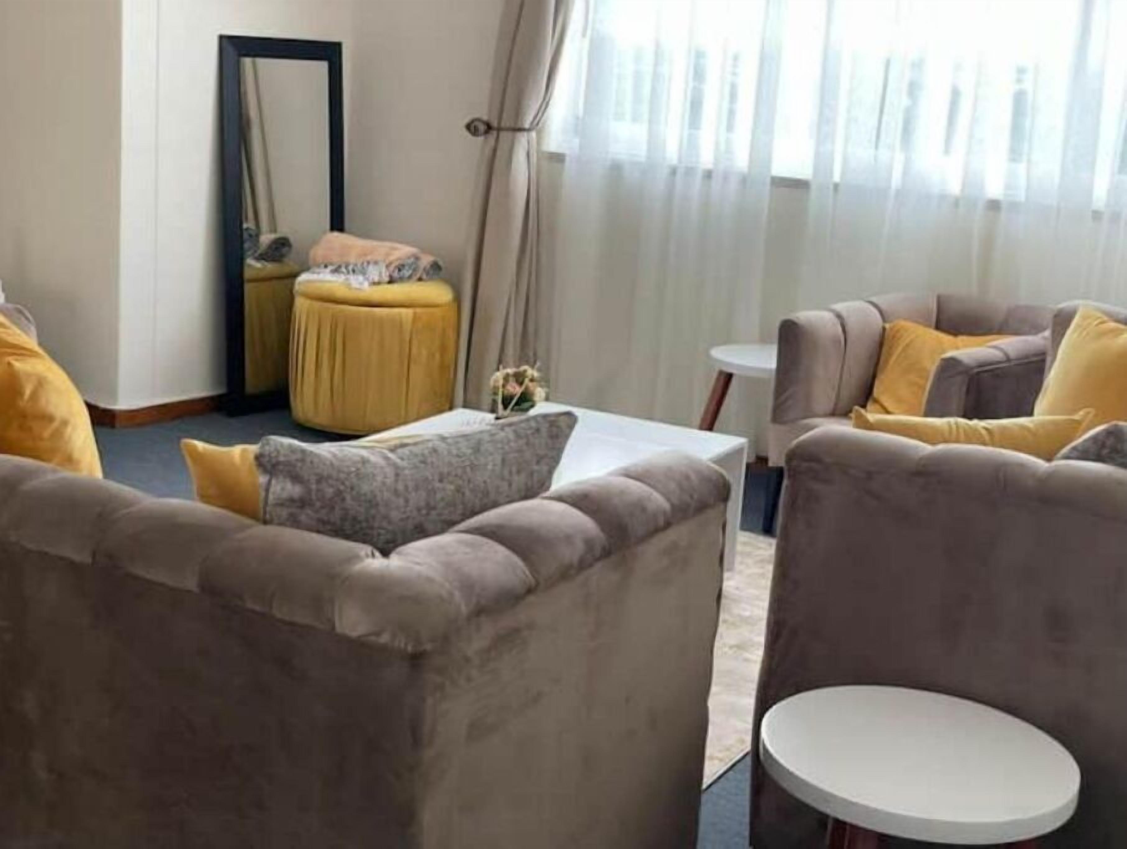 Kenilworth Towers Ascot: Exclusive Apartment
