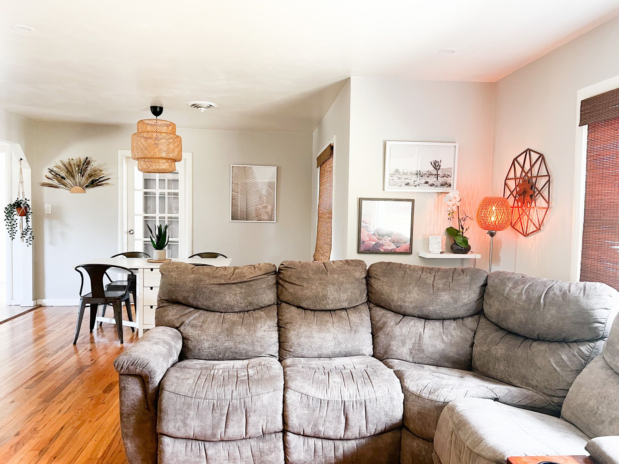 Perfect room with private porch and excellent location