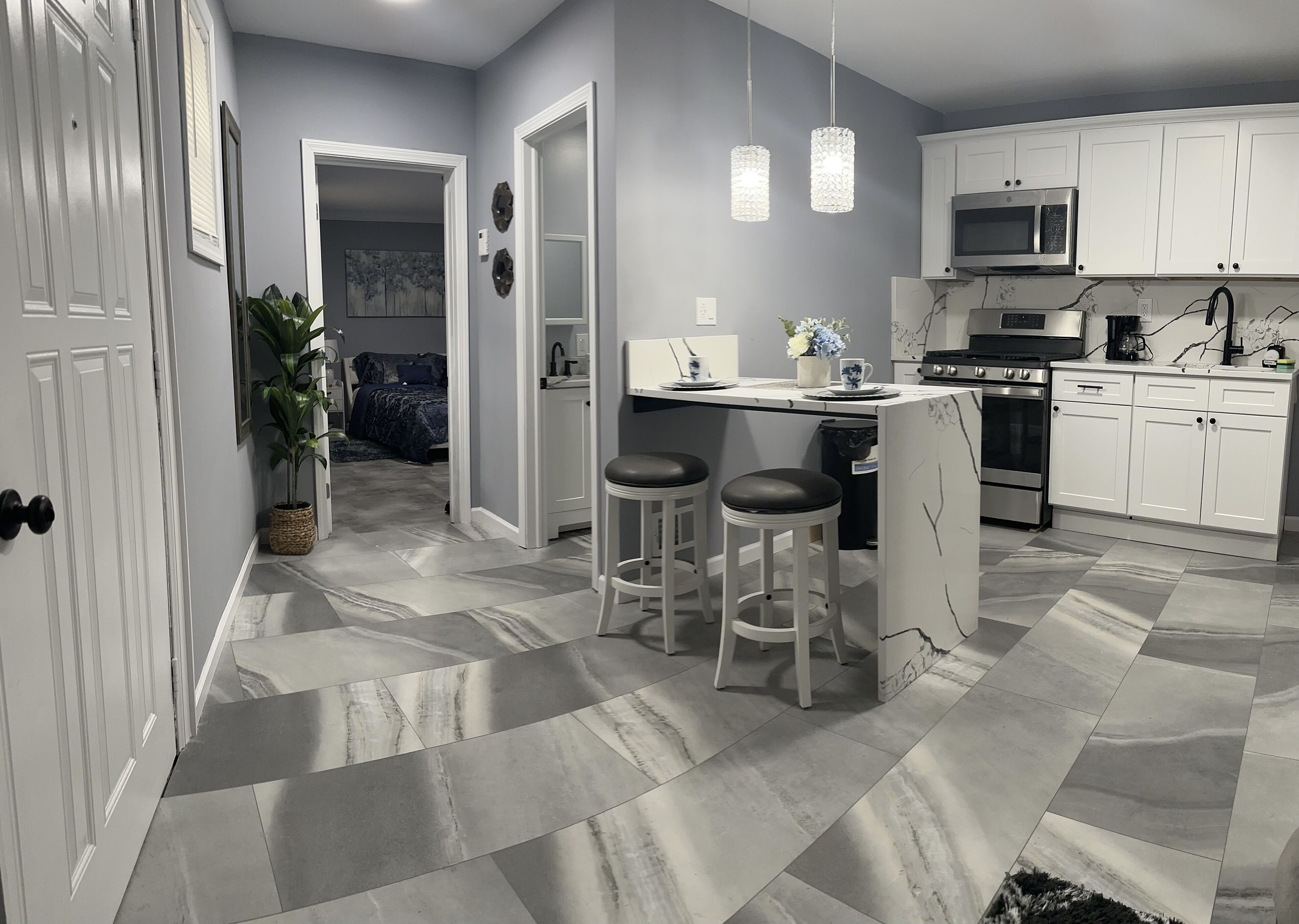 Luxury studio Downtown Utica