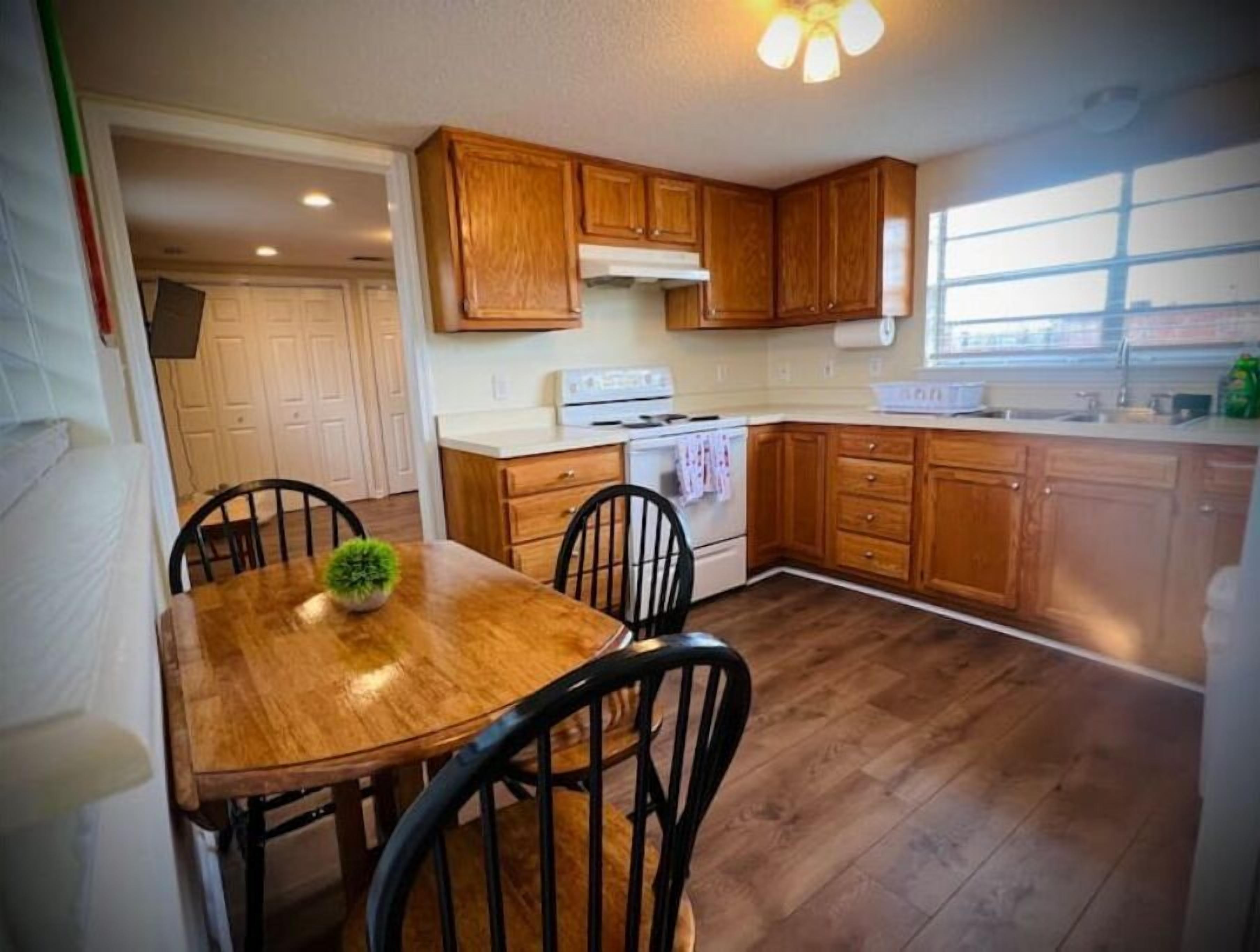 Lovely 2 bedroom condo