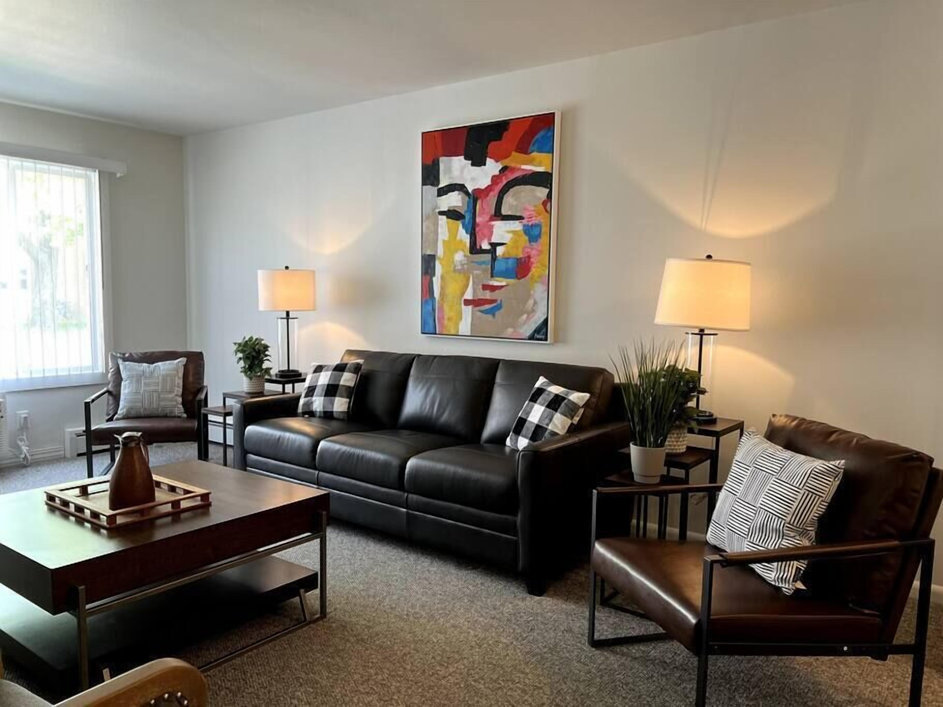 Spacious And Modern 2 Bedroom Serviced Apartment