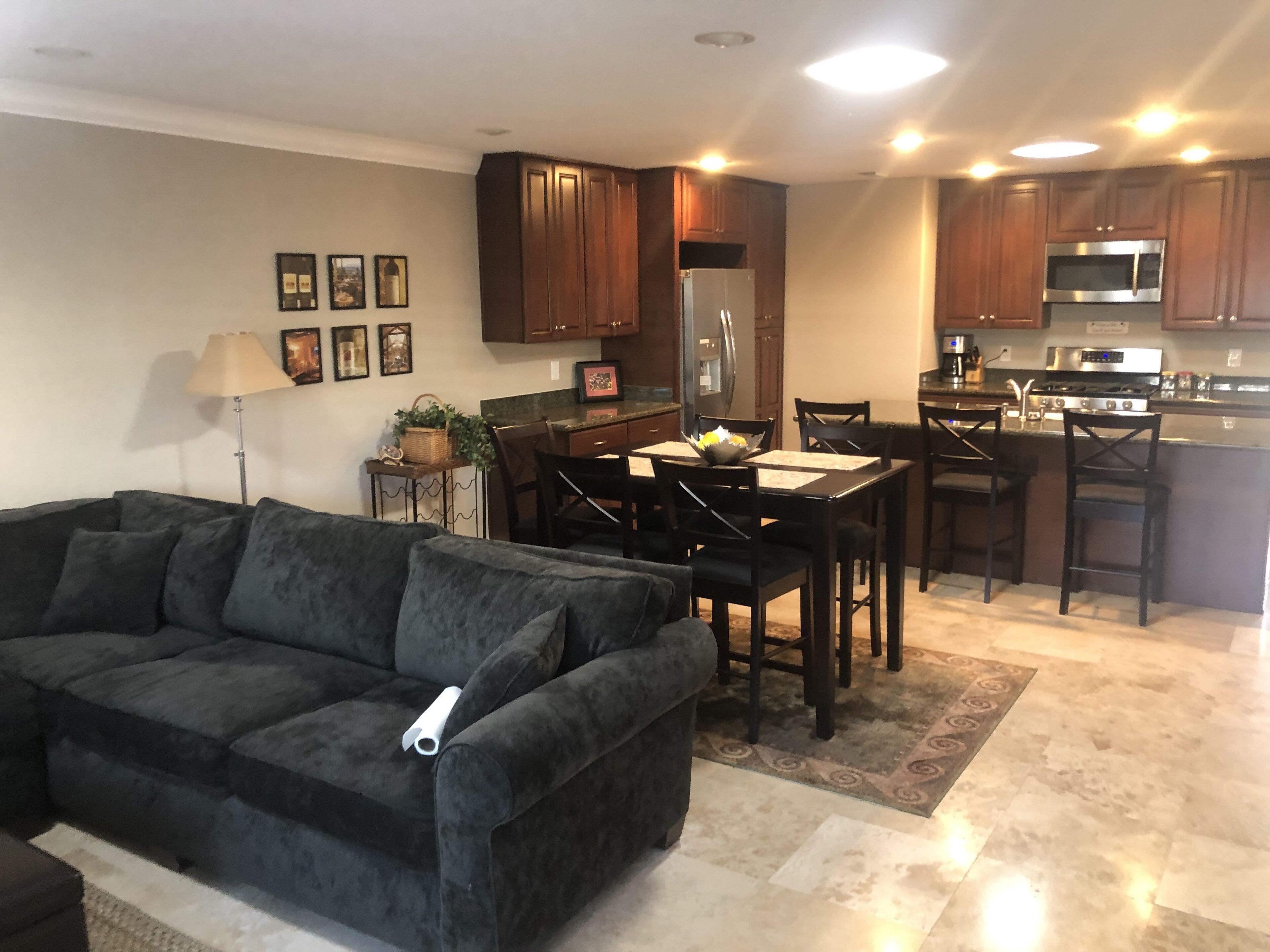 "Vista Creek" Condo is just a short walk into the center of charming Yountville.