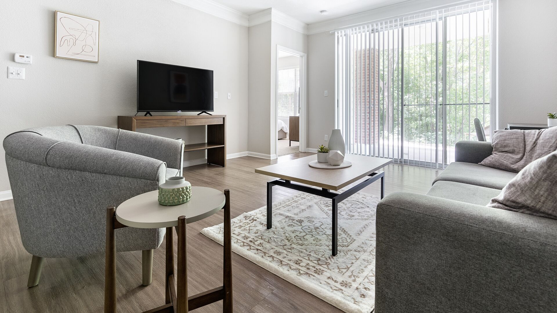 Modern Apartment in Prime Location (ID1375X130)